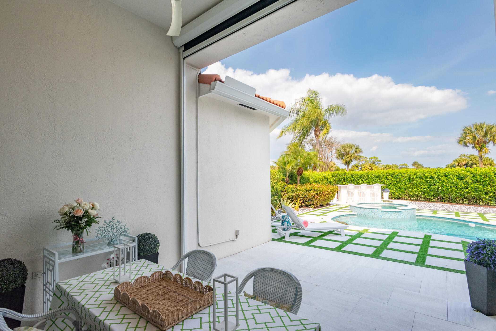 Ibis - Villagio - Residential