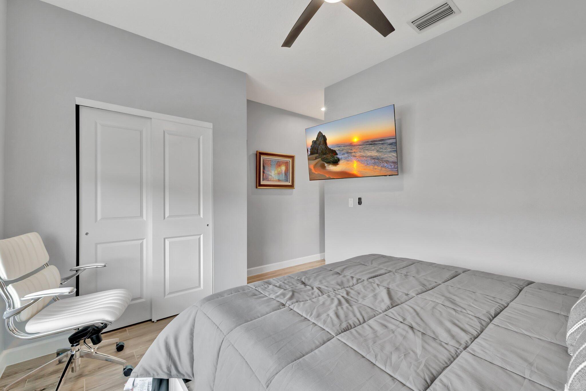 TELARO AT SOUTHERN GROVE - Residential