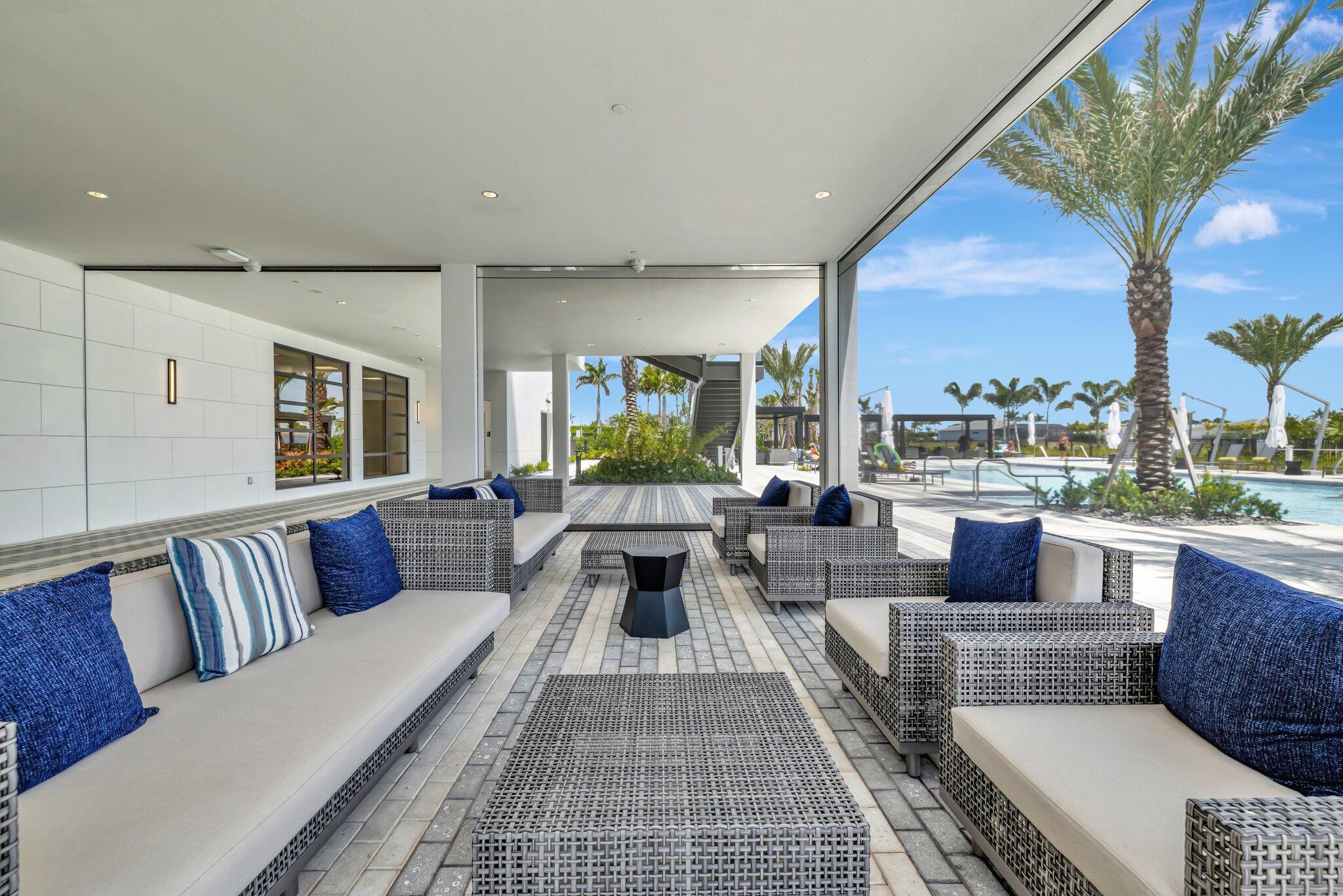 TELARO AT SOUTHERN GROVE - Residential