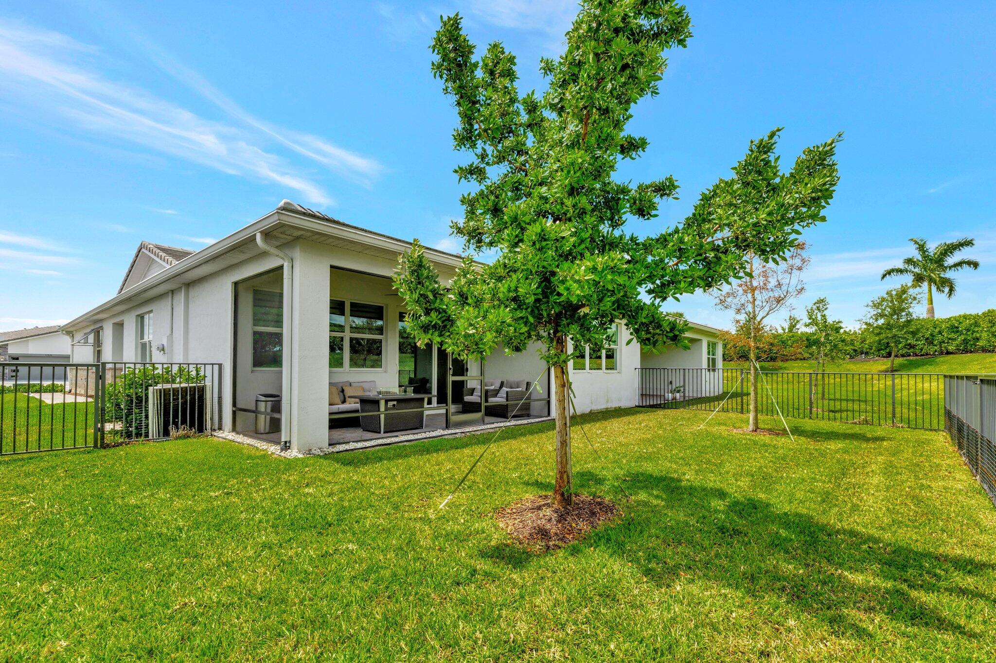 TELARO AT SOUTHERN GROVE - Residential