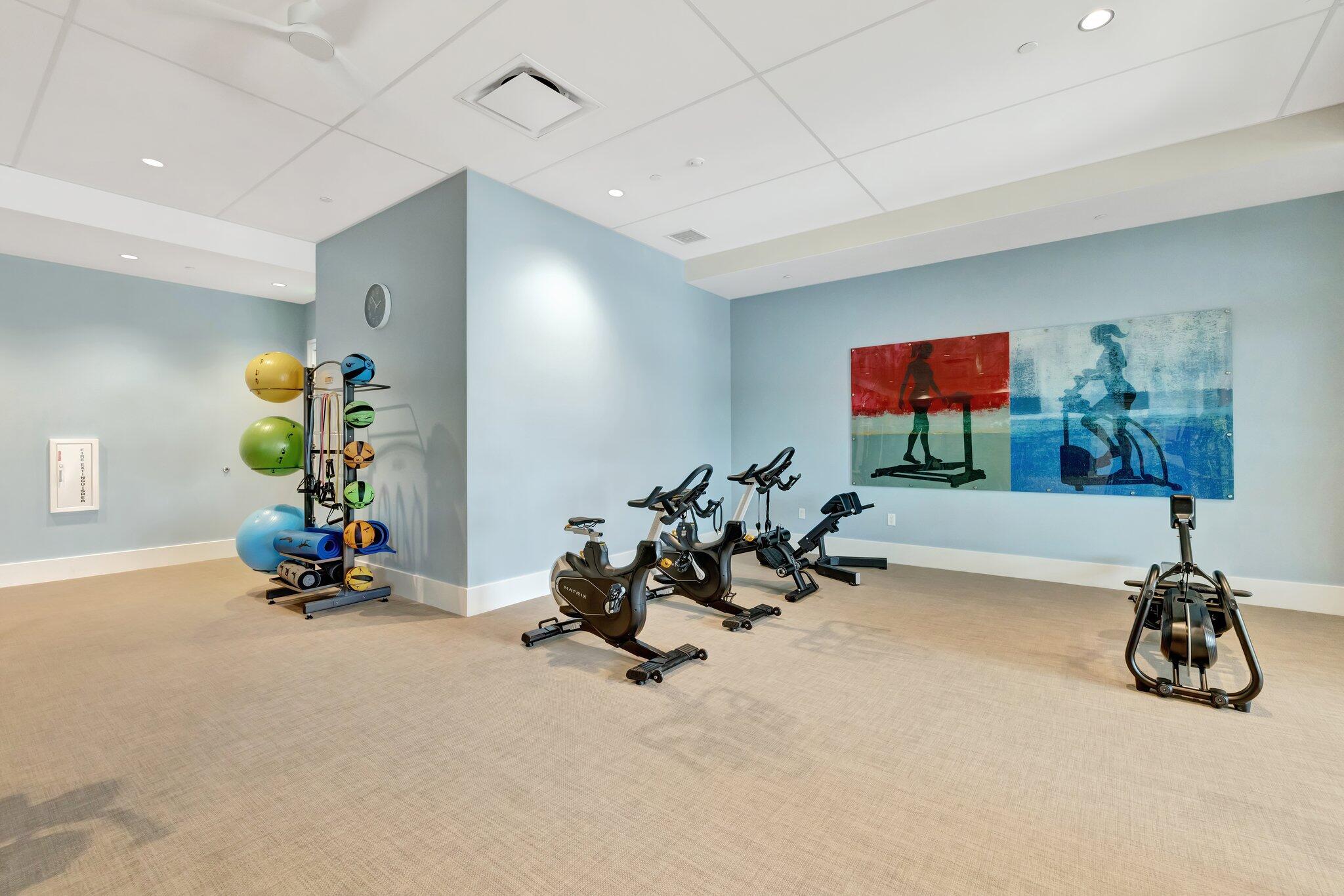 TELARO AT SOUTHERN GROVE - Residential