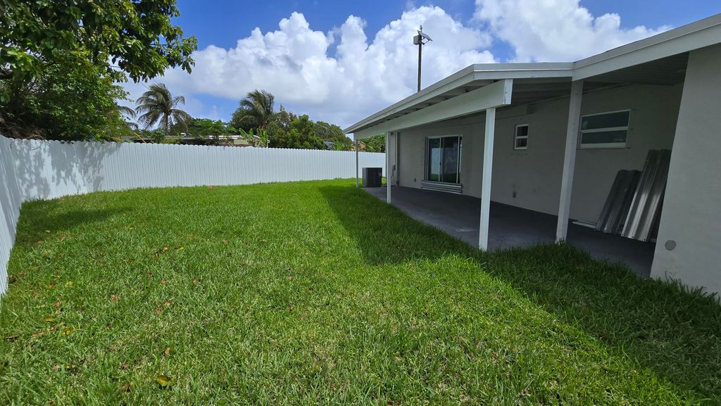 Photo of 591 Seagrape Road, Lantana, FL 33462 (MLS # B26010987)