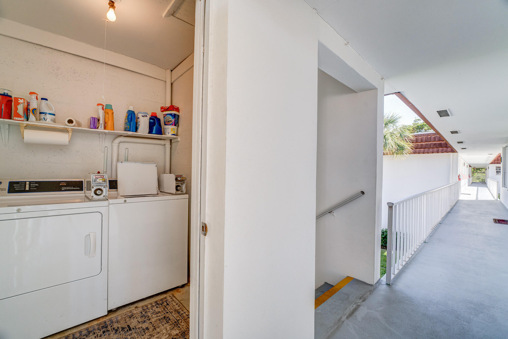 VISTA DEL LAGO CONDO - Residential