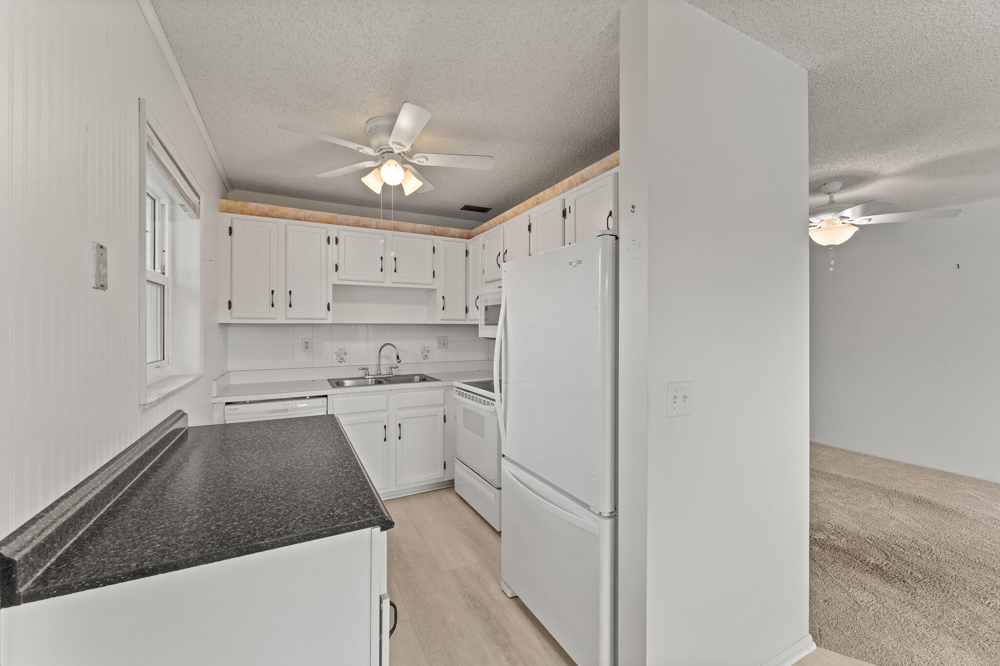 VISTA DEL LAGO CONDO - Residential