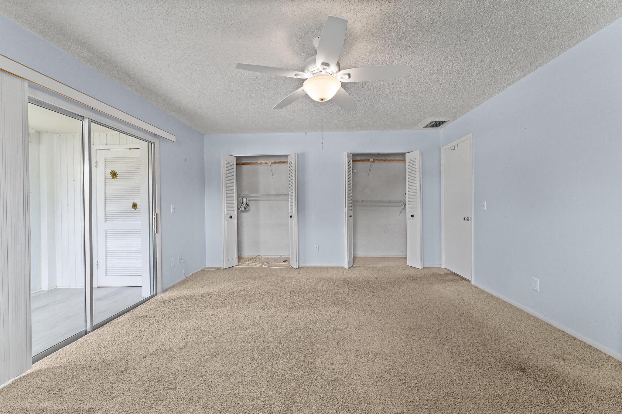 VISTA DEL LAGO CONDO - Residential