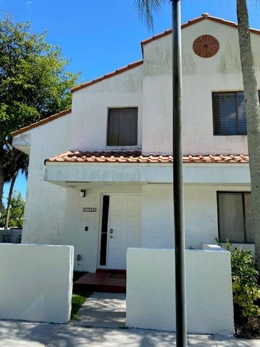 Discover the charm of this spacious 3-bedroom, 3-bath townhome in one of Plantation’s most desirable communities. Ideally located near I-595, the Sawgrass Expressway, and Sawgrass Mills Mall, this home combines convenience and comfort. Inside, enjoy an open layout filled with natural light and serene views of the canal. The first floor offers a full bedroom and bath, perfect for guests or a home office. Upstairs, the master suite features a sitting area, an oversized vanity, and a private screened balcony. Upgrades include a newer A/C, tankless water heater, smart washer/dryer, updated kitchen, and bidet toilets. Enjoy the benefits of low monthly maintenance fees and flexible leasing options in this desirable community. Home is immaculate and move-in ready!