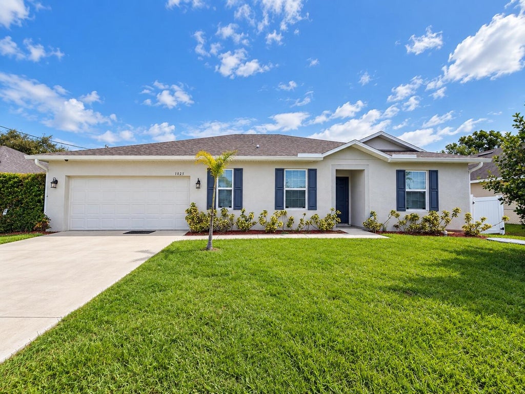 Photo of 1025 SW SARTO Lane, Port Saint Lucie, FL 34953 (MLS # B26076406)