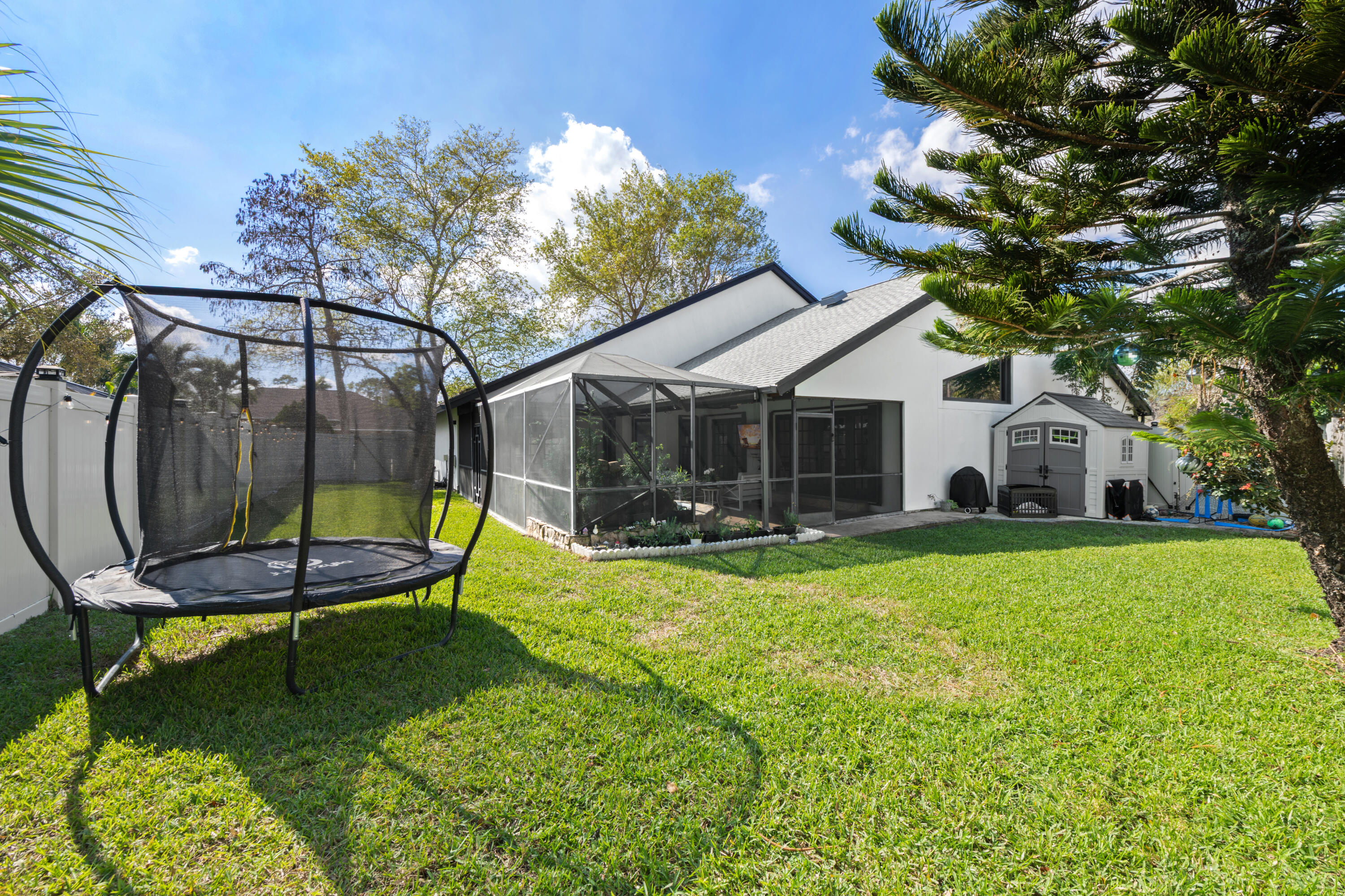 GREENVIEW SHORES - Residential