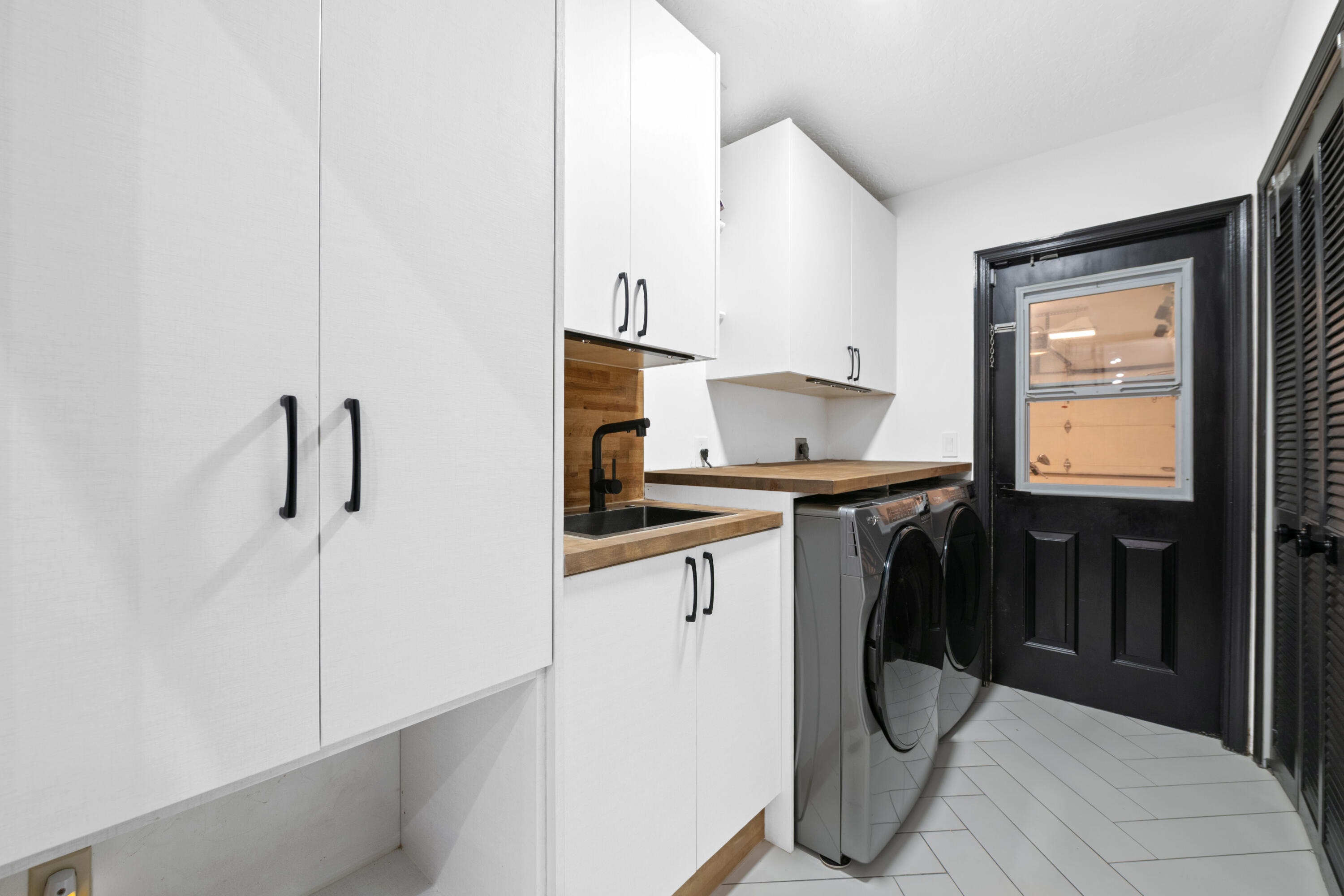 GREENVIEW SHORES - Residential