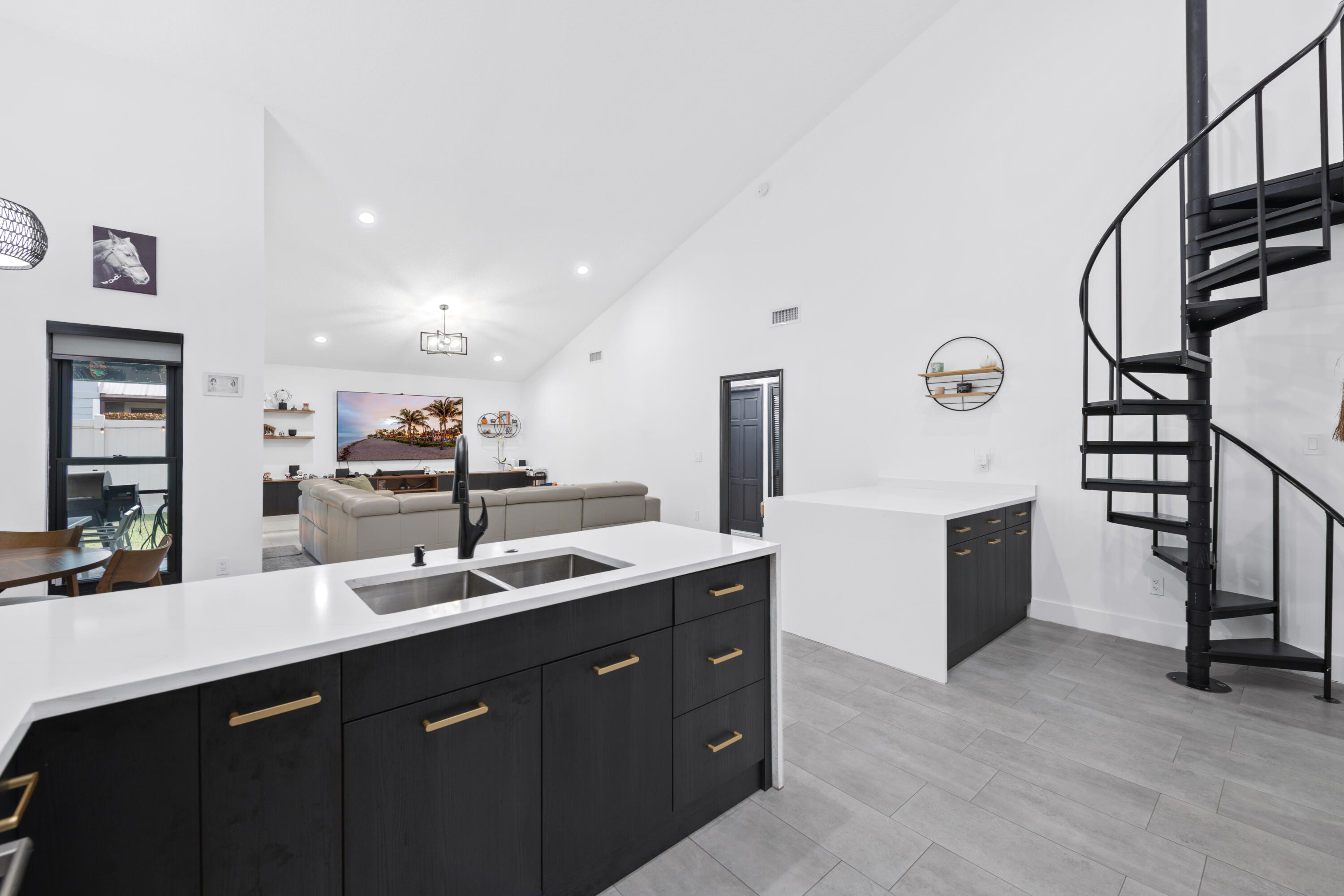 GREENVIEW SHORES - Residential