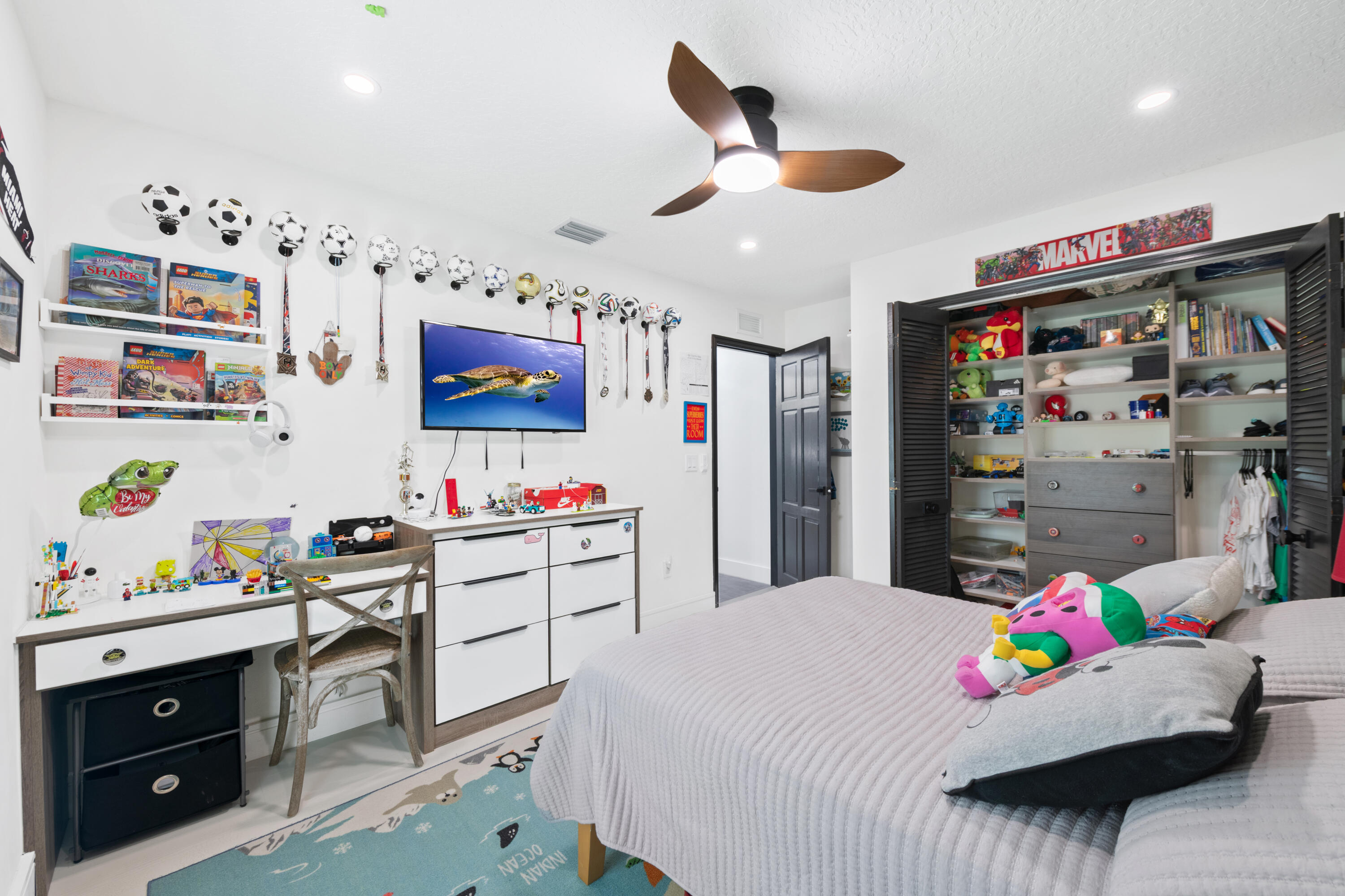 GREENVIEW SHORES - Residential