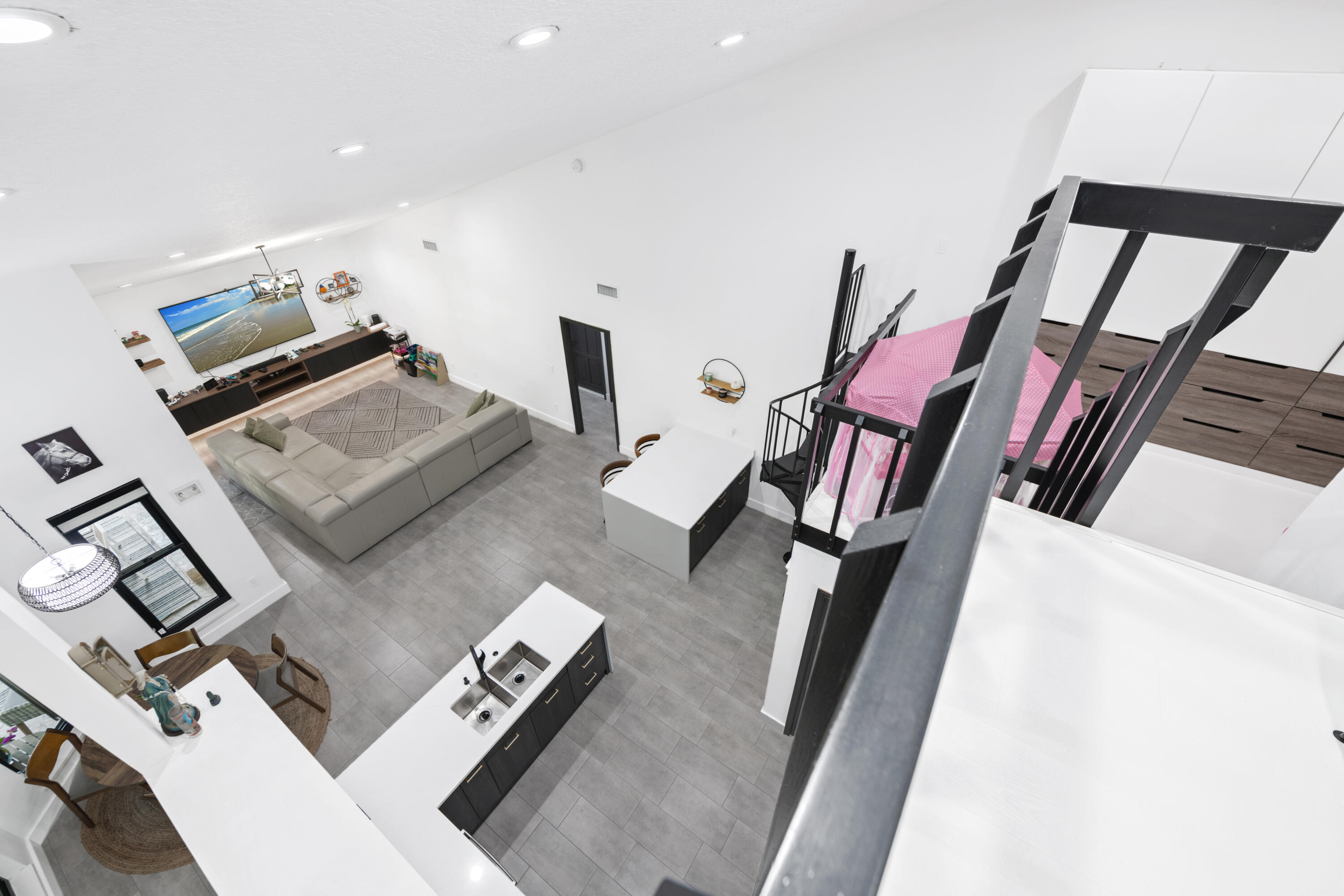 GREENVIEW SHORES - Residential