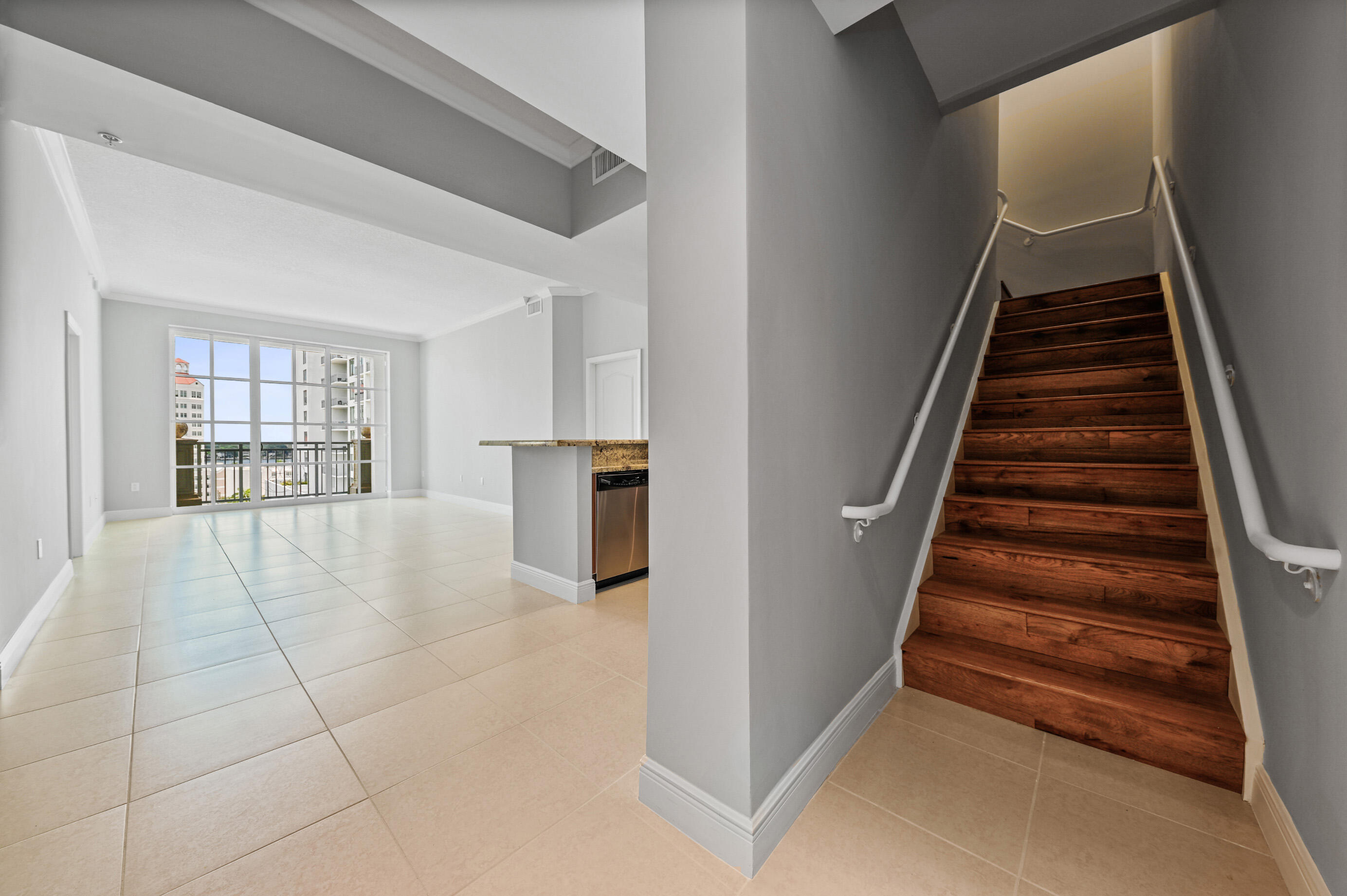 WHITNEY CONDO - Residential Lease
