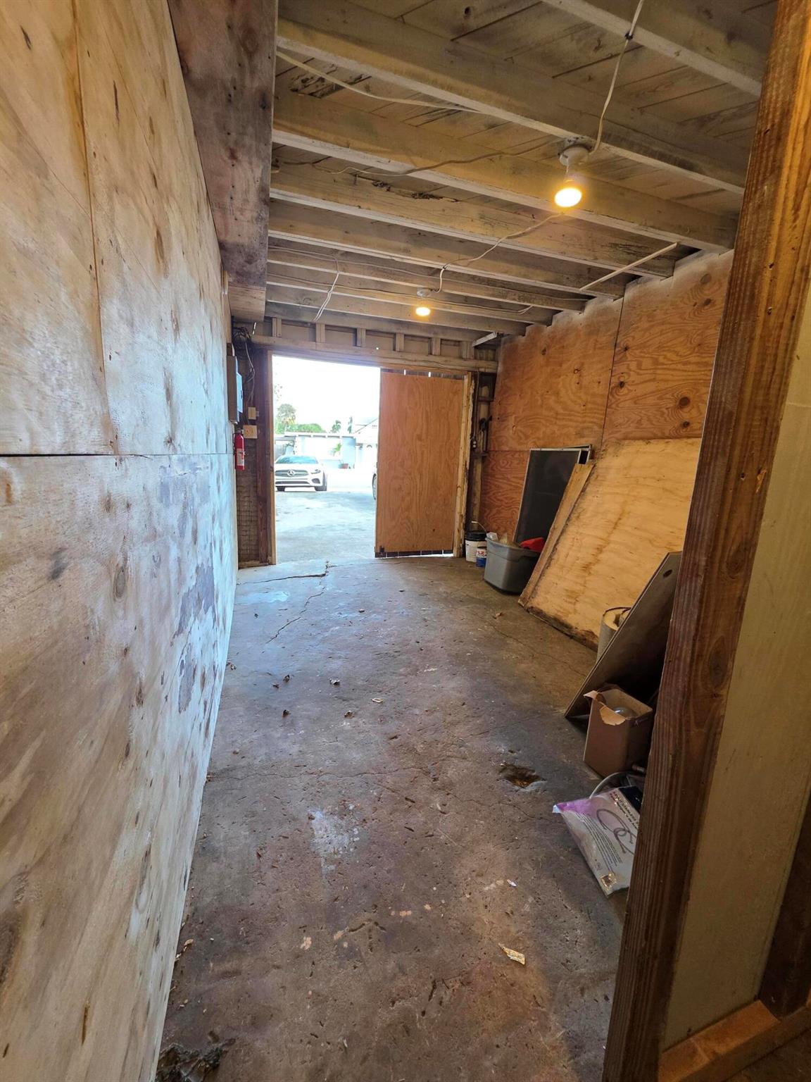 SOUTHWOOD HEIGHTS - Residential Lease