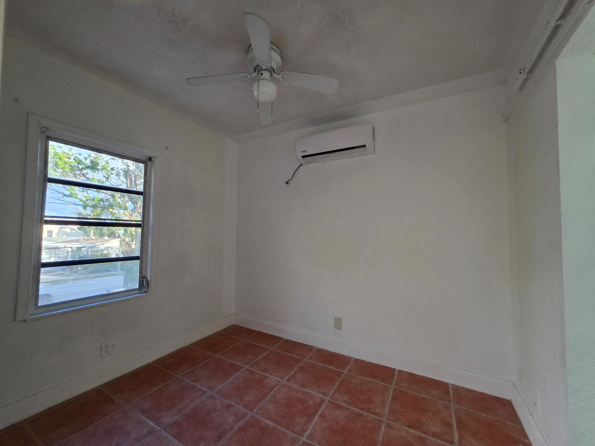 SOUTHWOOD HEIGHTS - Residential Lease