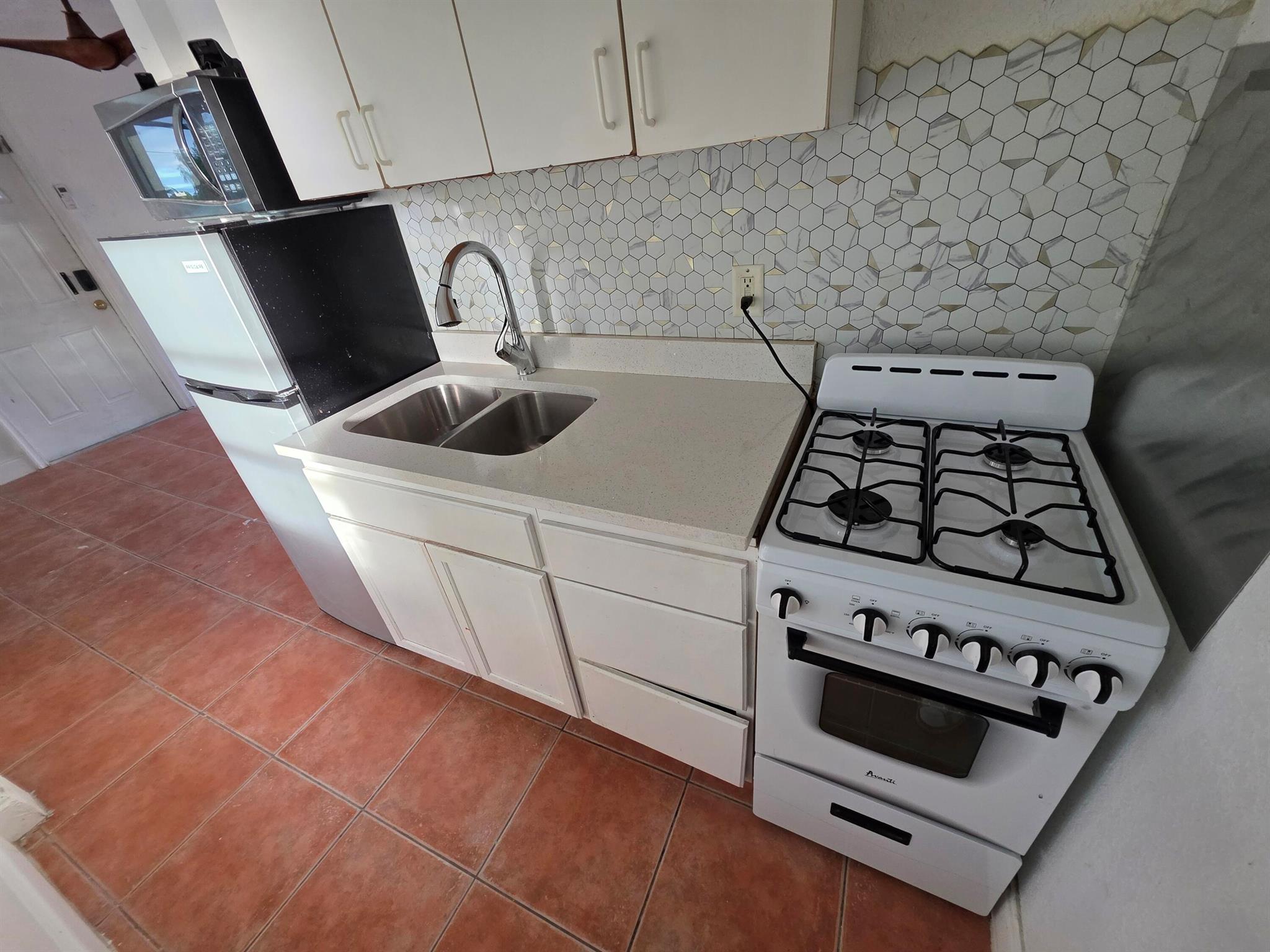 SOUTHWOOD HEIGHTS - Residential Lease