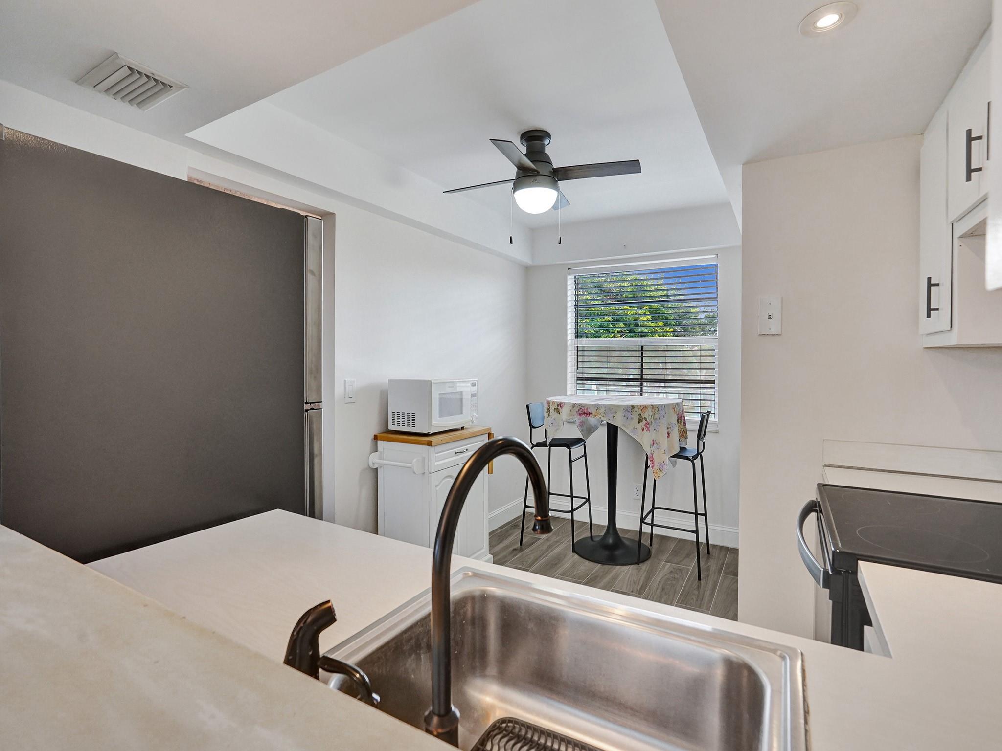 Palm Springs II - Residential