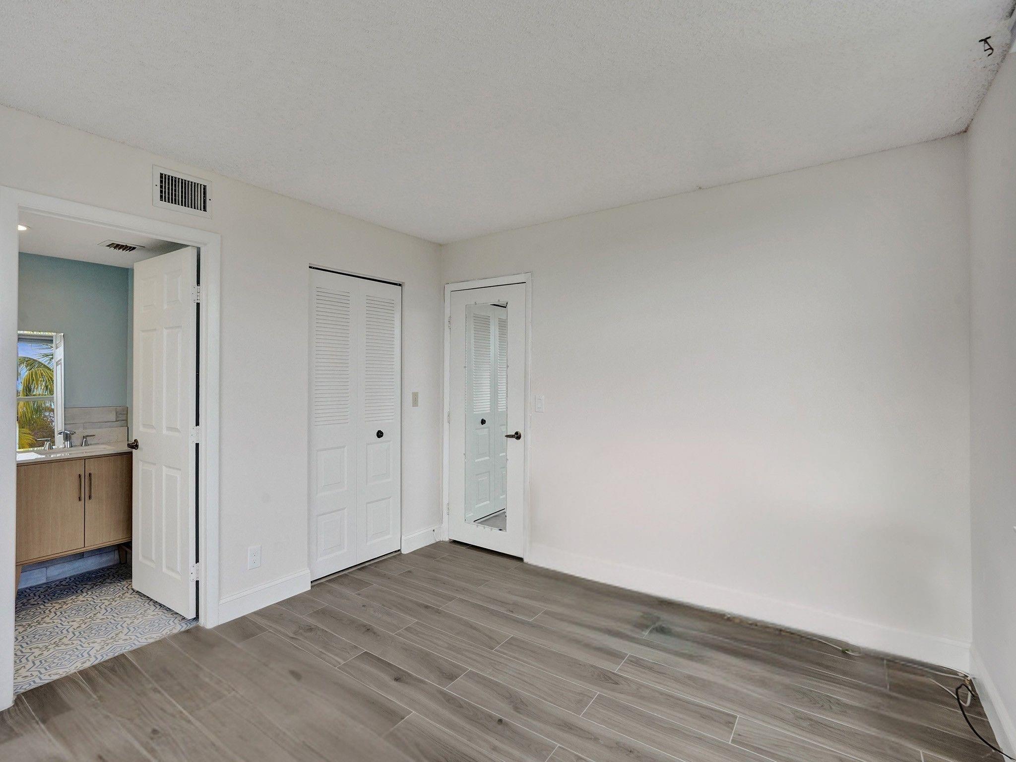 Palm Springs II - Residential
