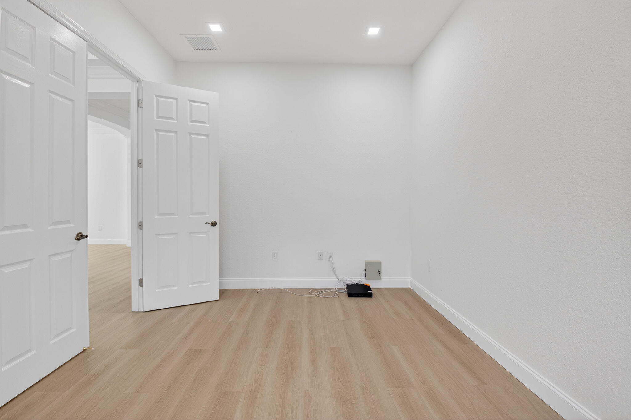 TRAILS AT CANYON - Residential Lease