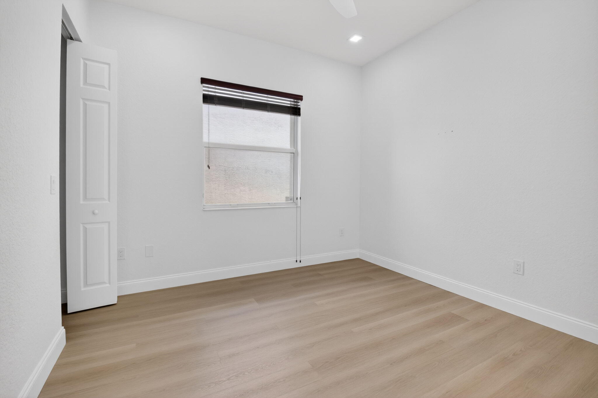 TRAILS AT CANYON - Residential Lease