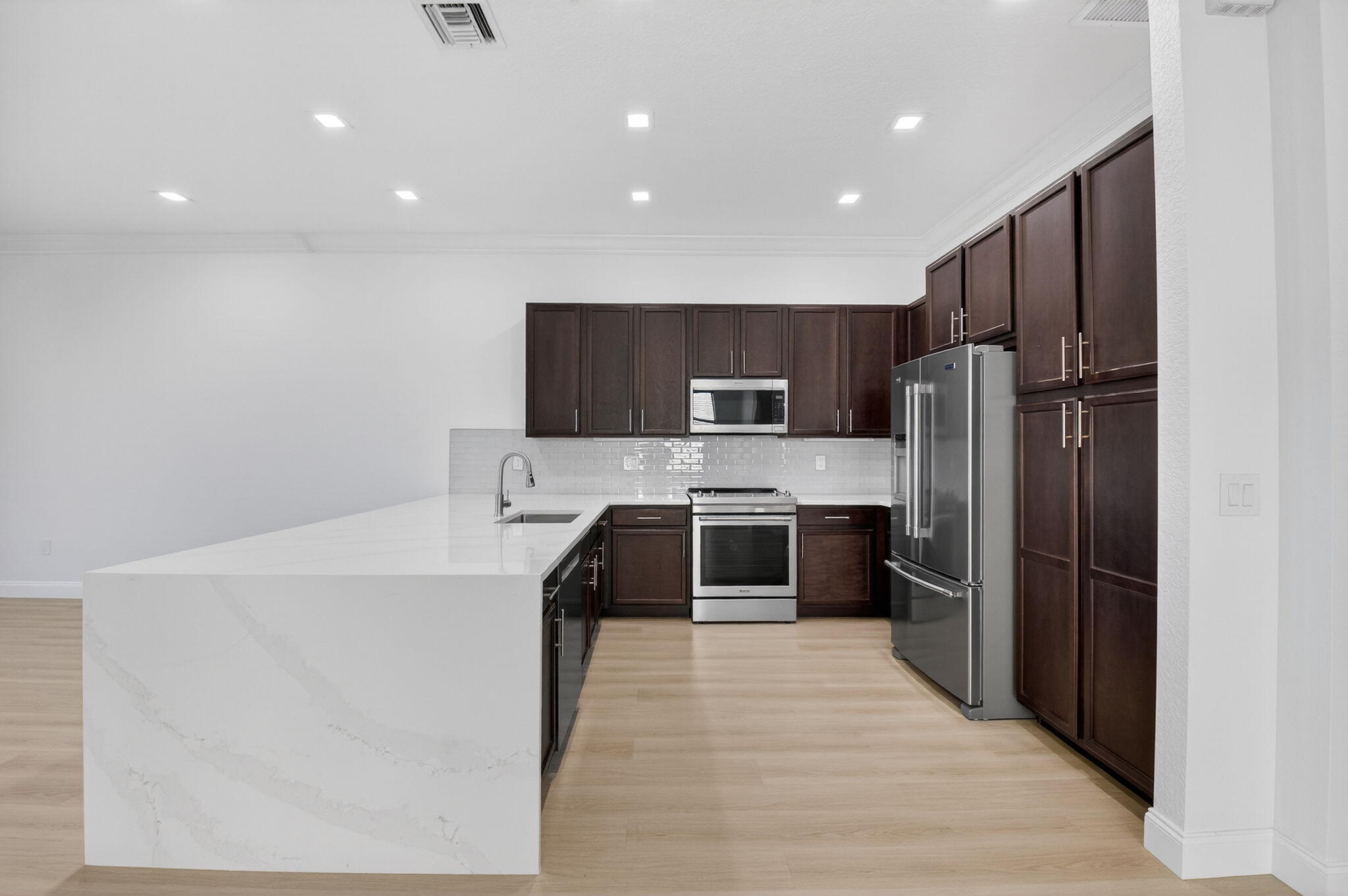 TRAILS AT CANYON - Residential Lease