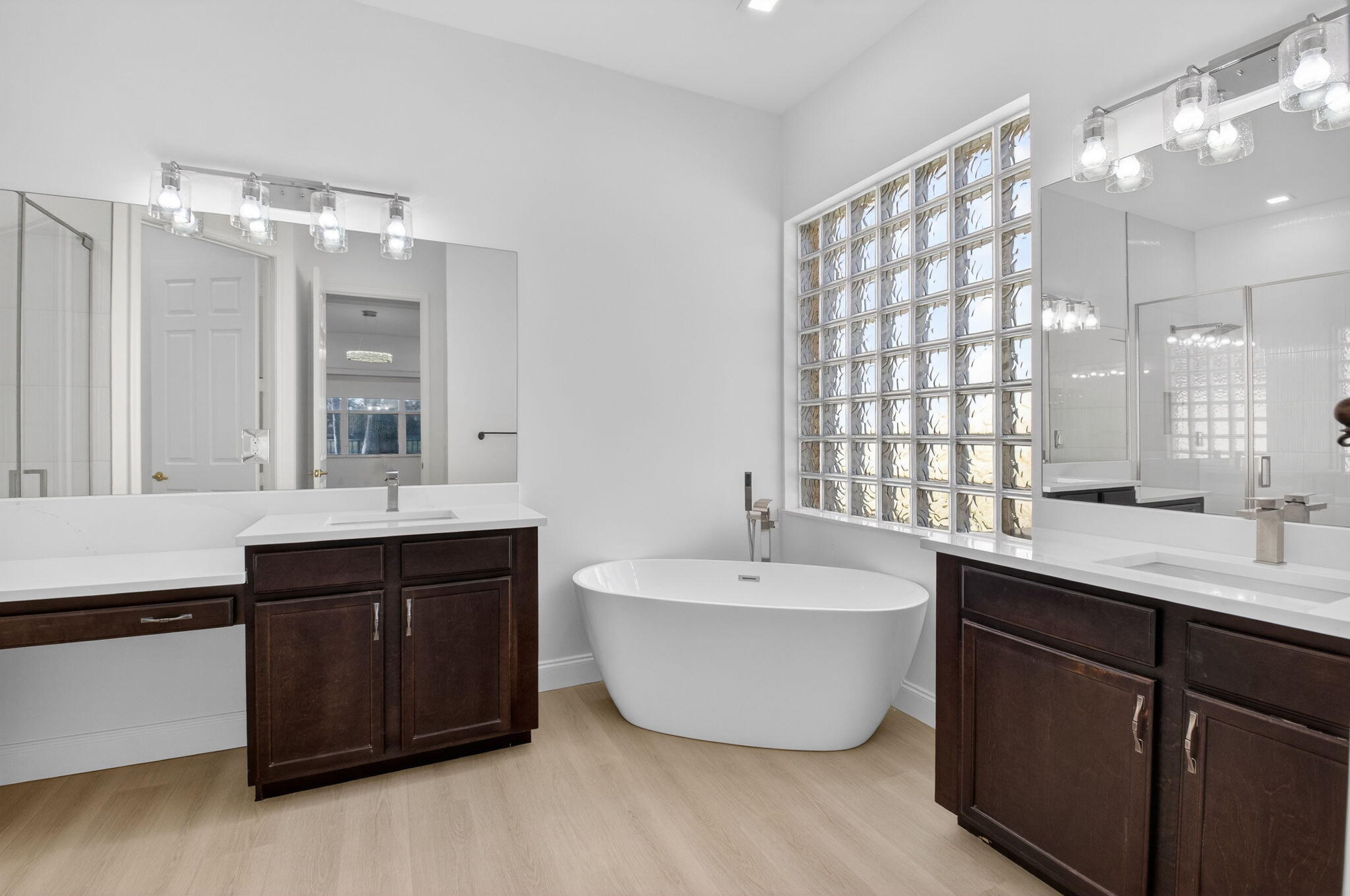 TRAILS AT CANYON - Residential Lease