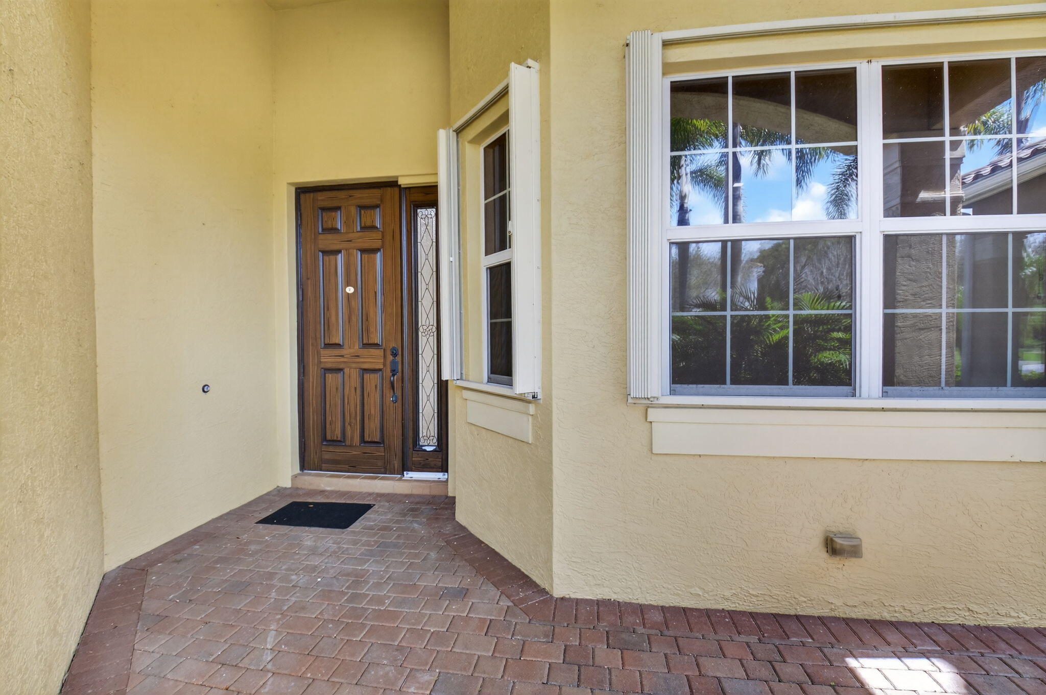 TRAILS AT CANYON - Residential Lease