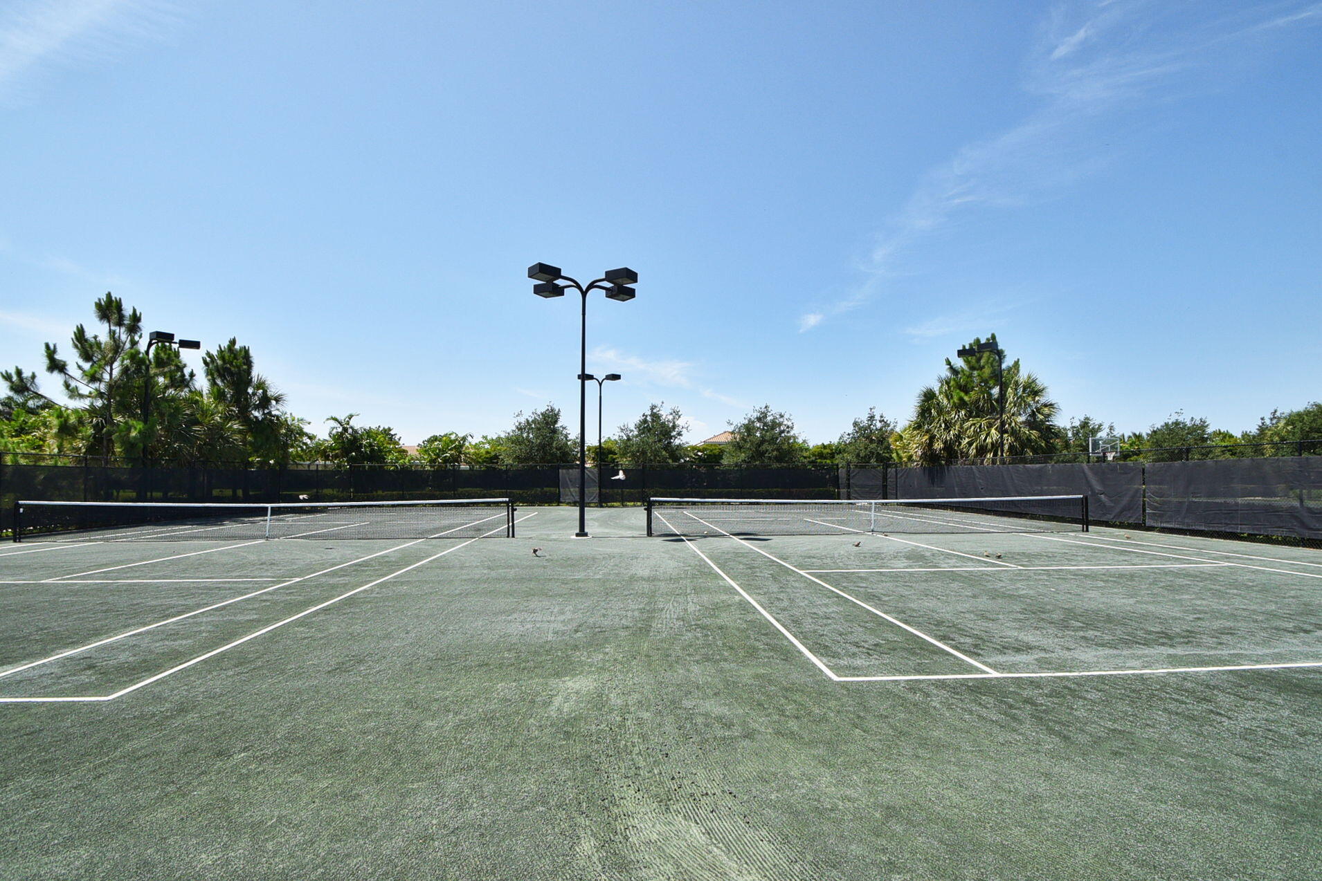 TRAILS AT CANYON - Residential Lease