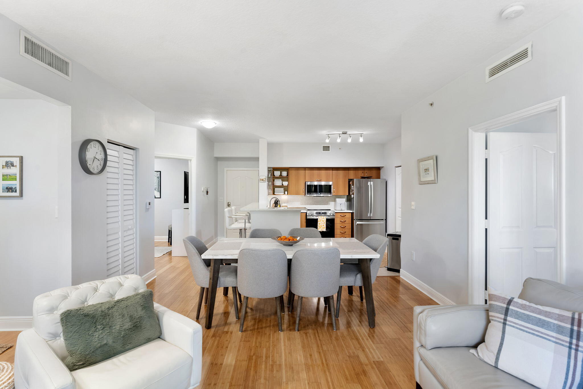 PINEAPPLE GROVE - Residential