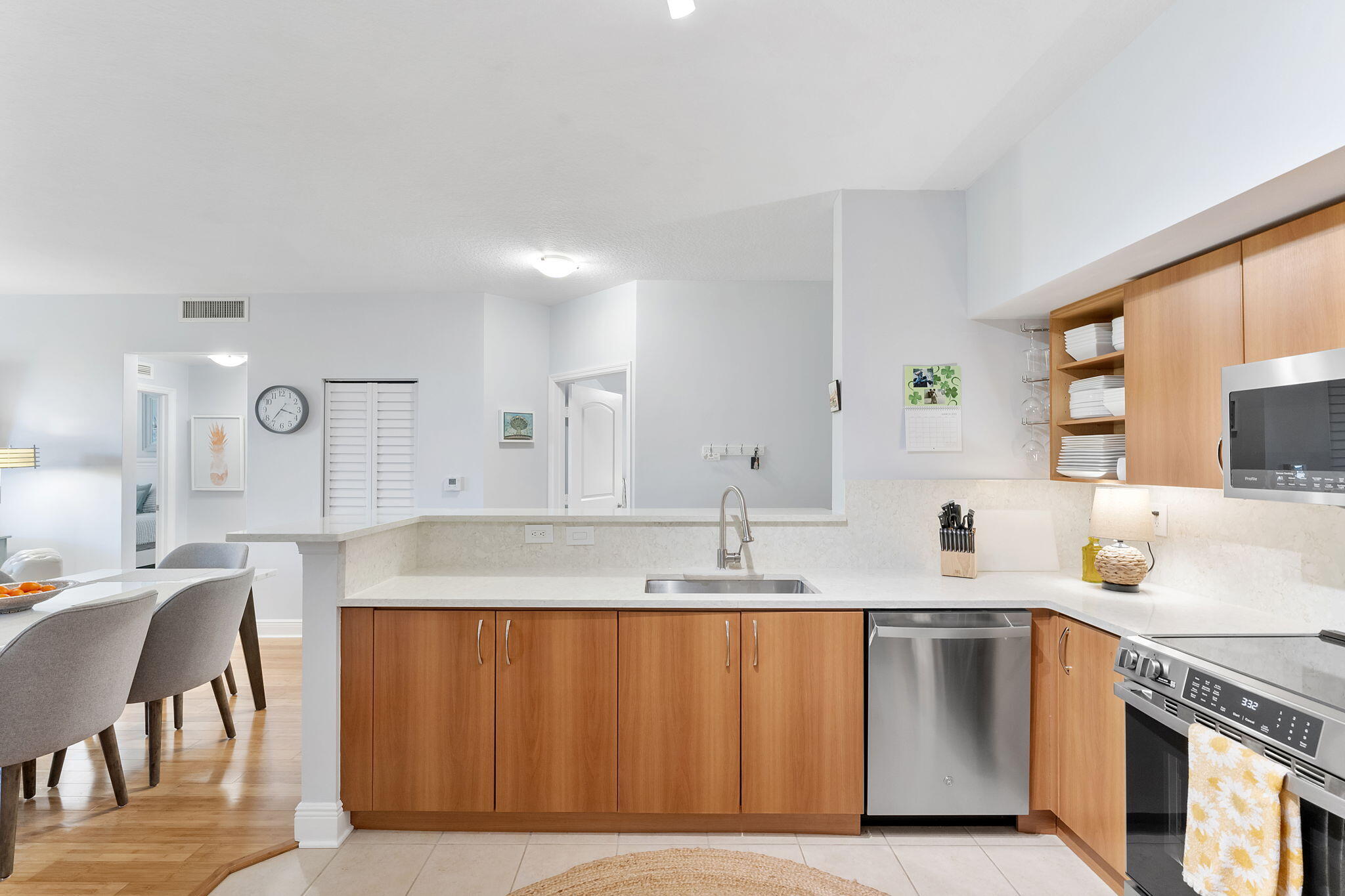 PINEAPPLE GROVE - Residential