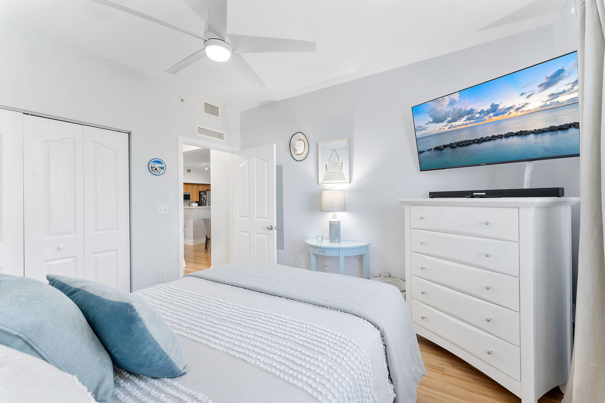 PINEAPPLE GROVE - Residential