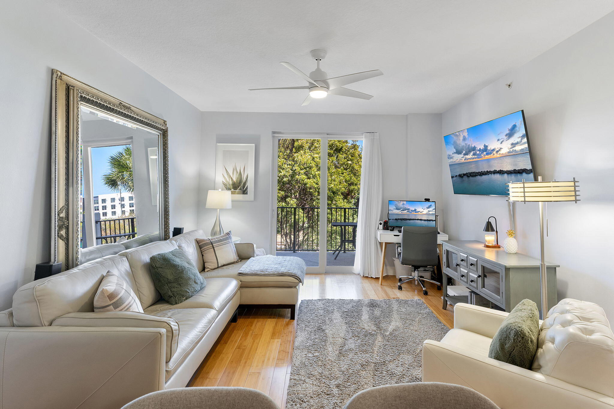 PINEAPPLE GROVE - Residential