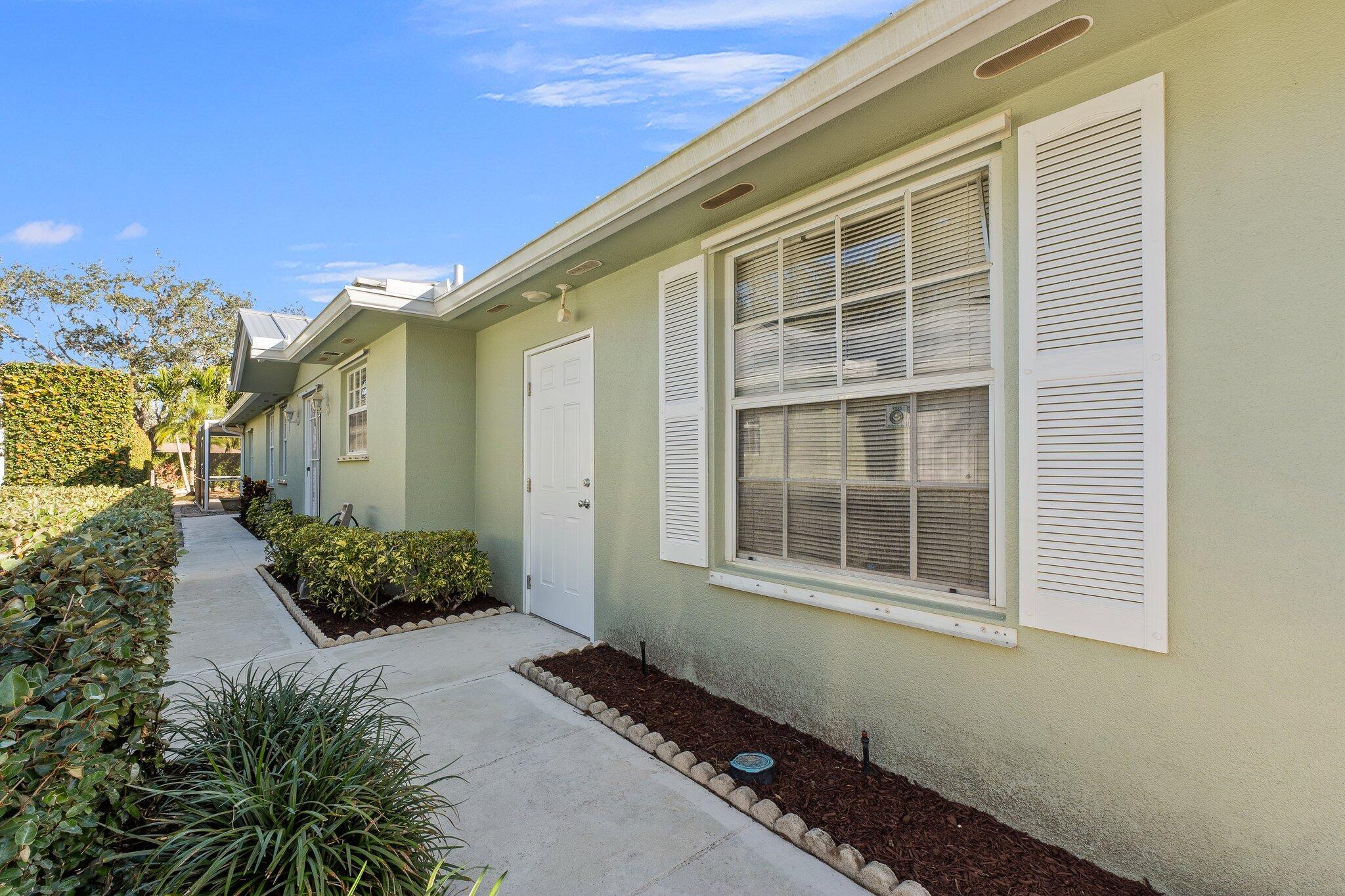2977 SW Waterfall Trace