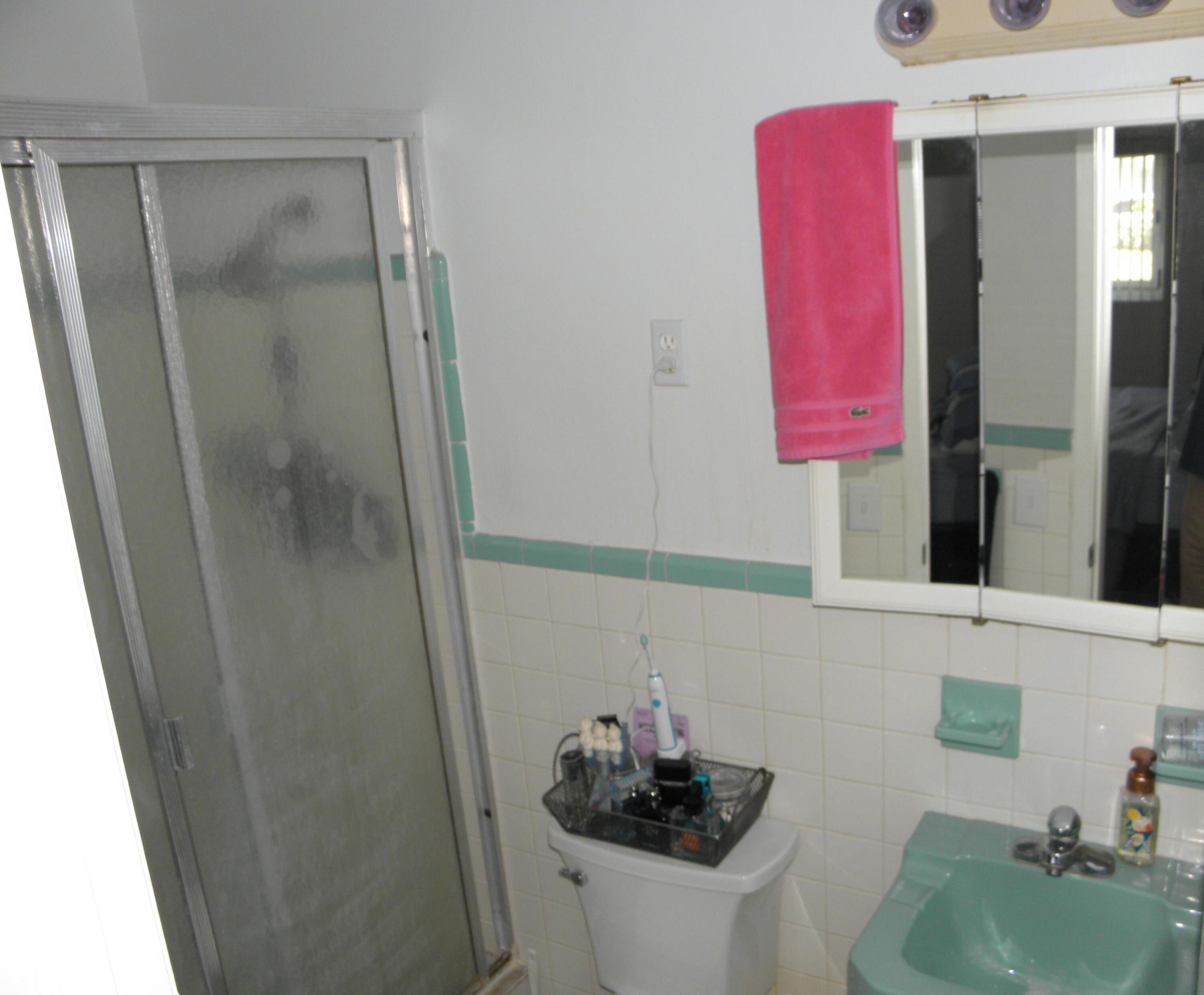 LAUDERDALE BEACH - Residential