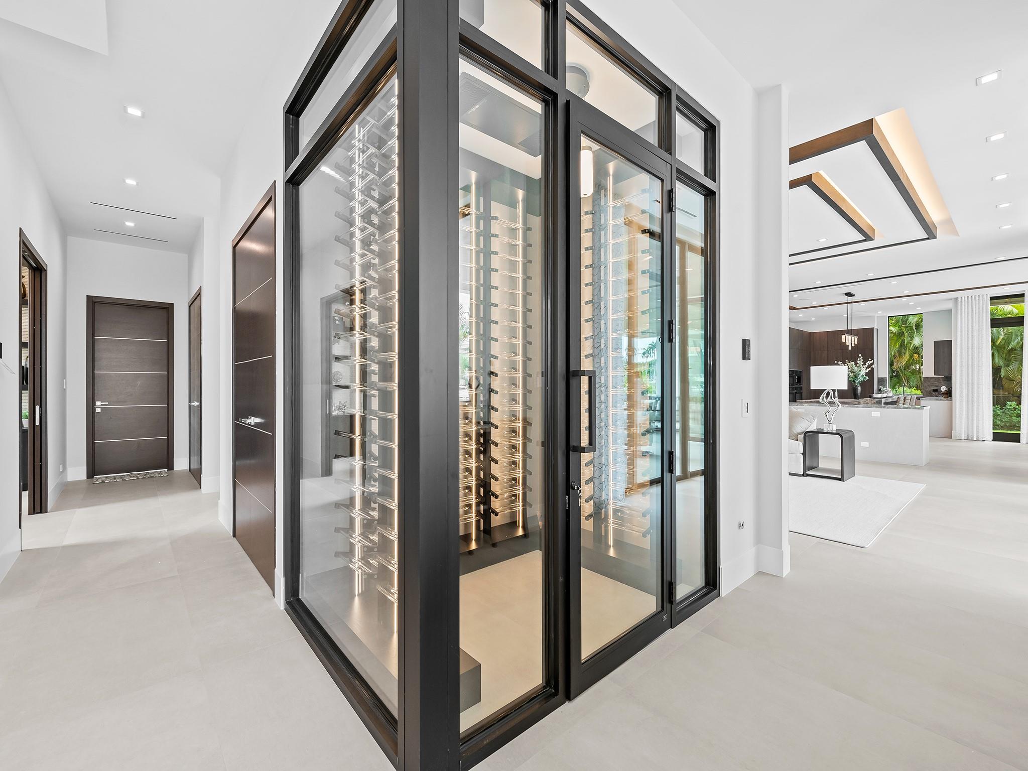 HARBOR BEACH - Residential