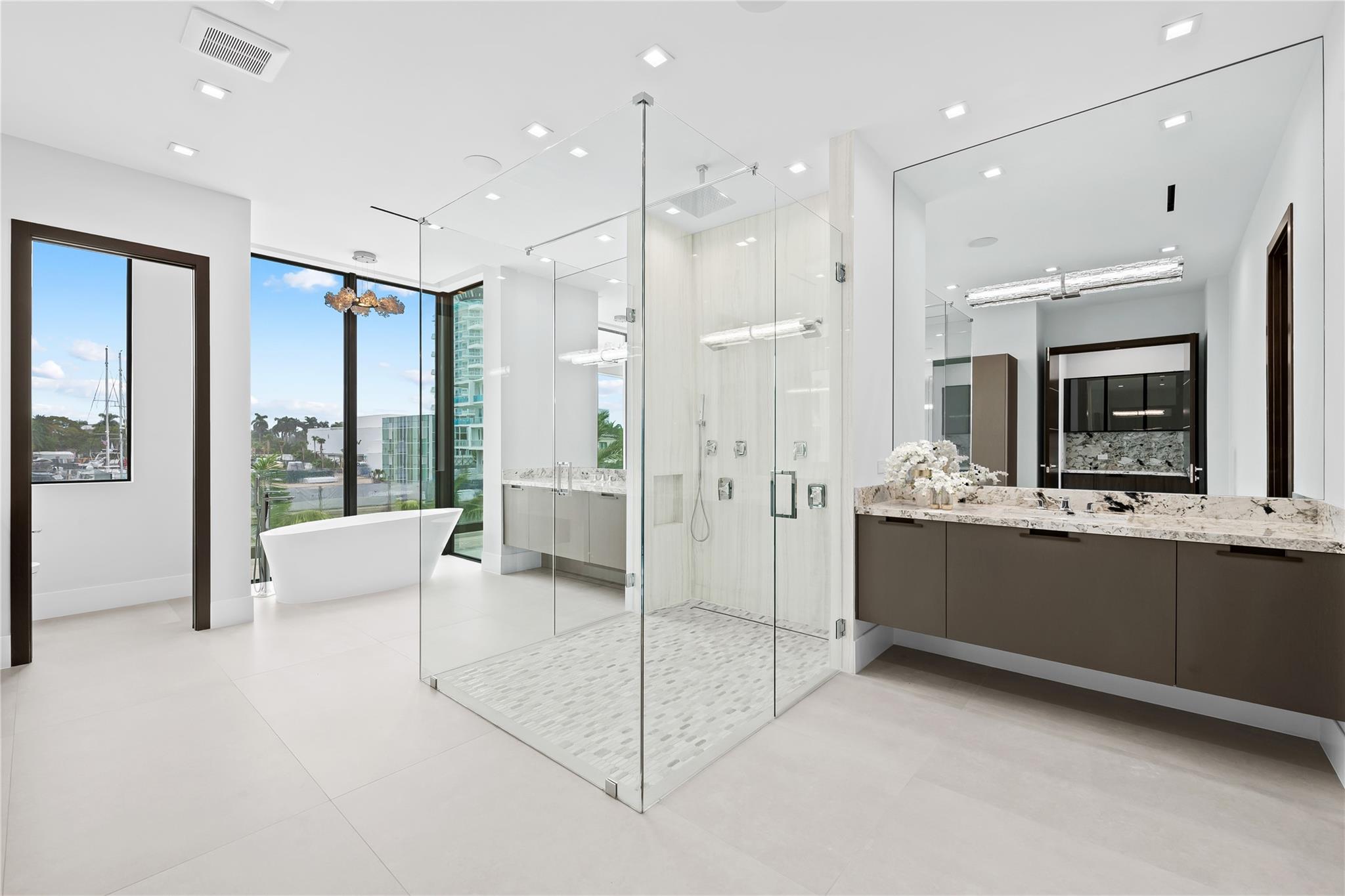 HARBOR BEACH - Residential