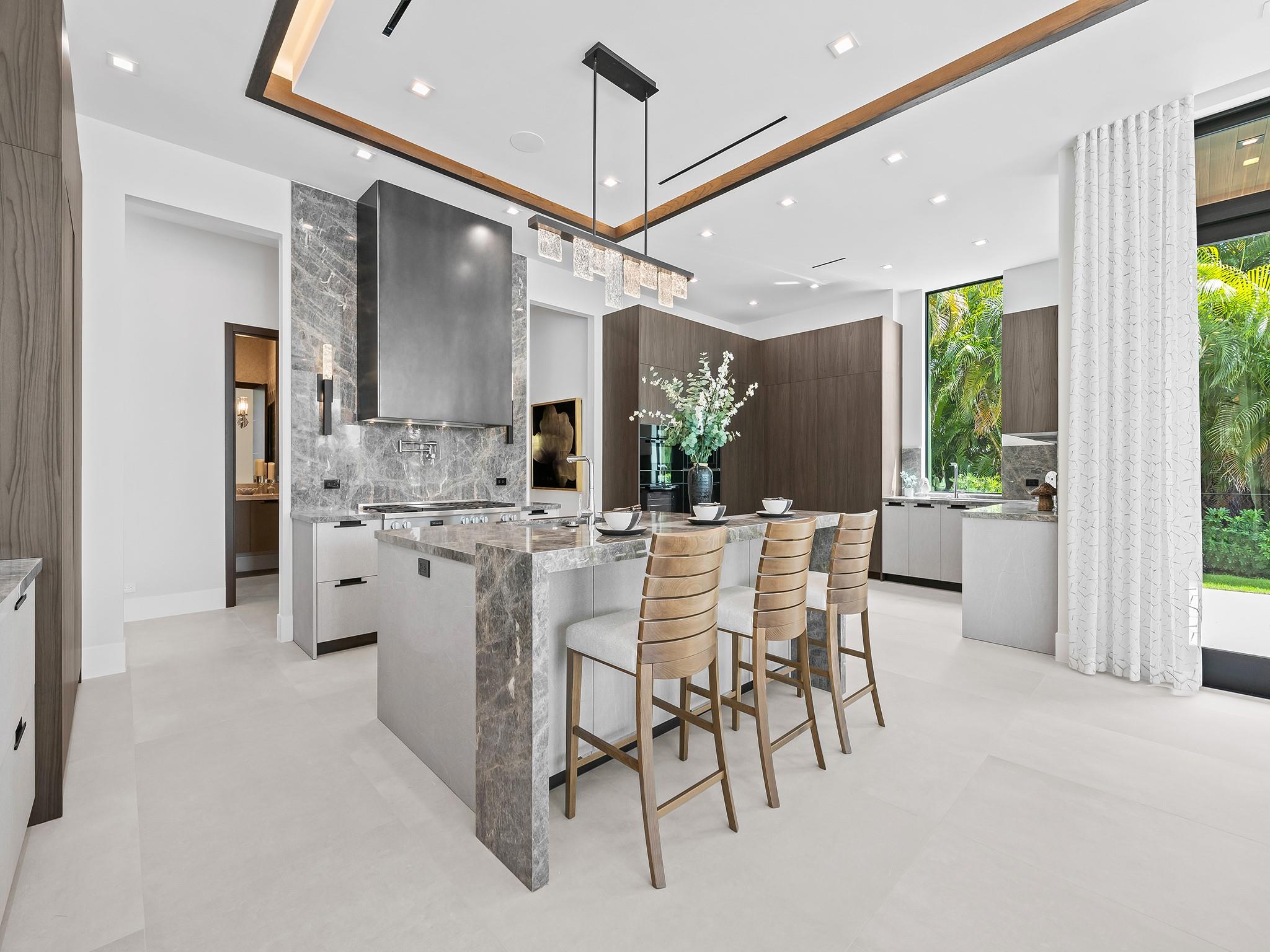 HARBOR BEACH - Residential