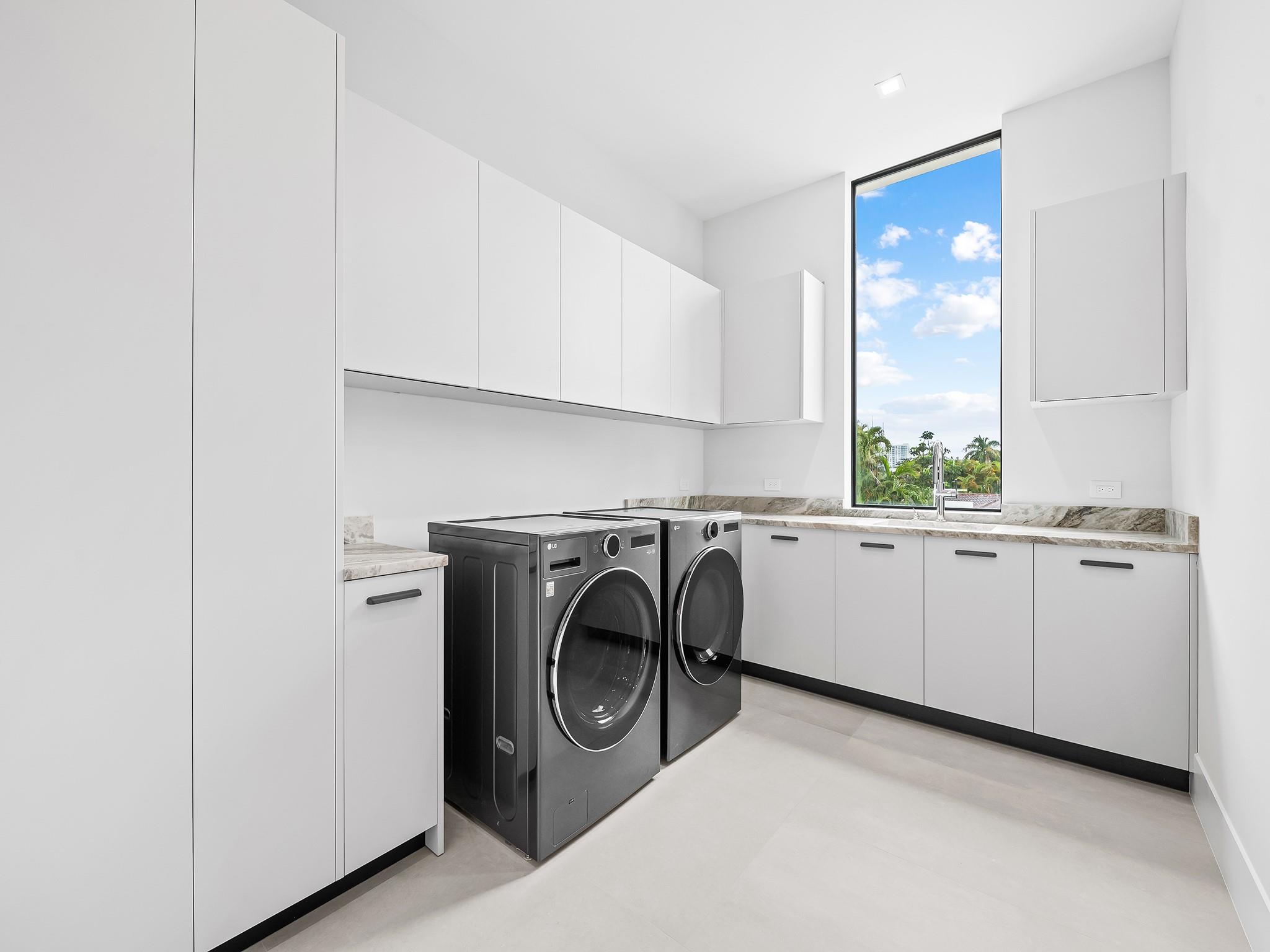 HARBOR BEACH - Residential