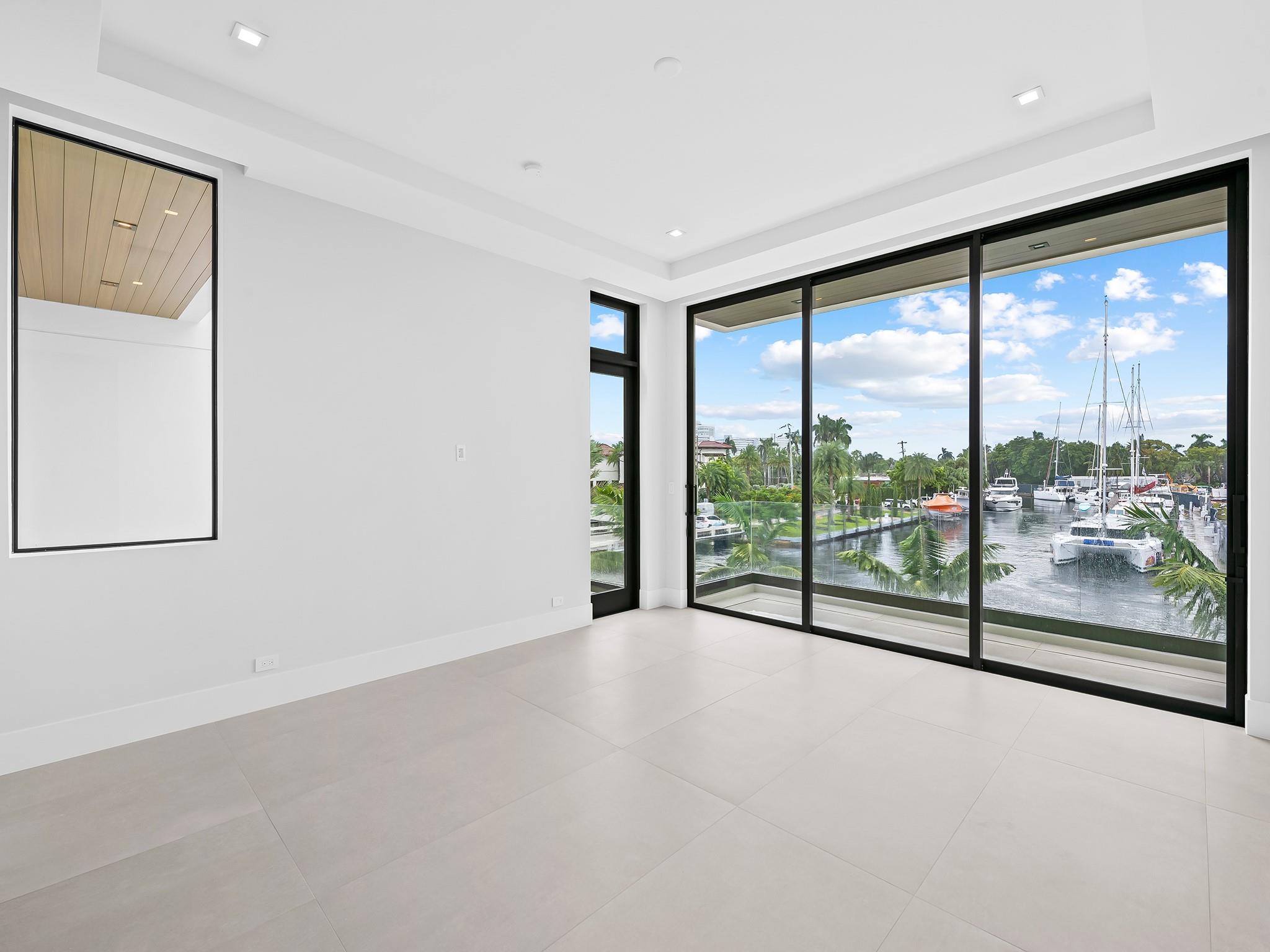 HARBOR BEACH - Residential