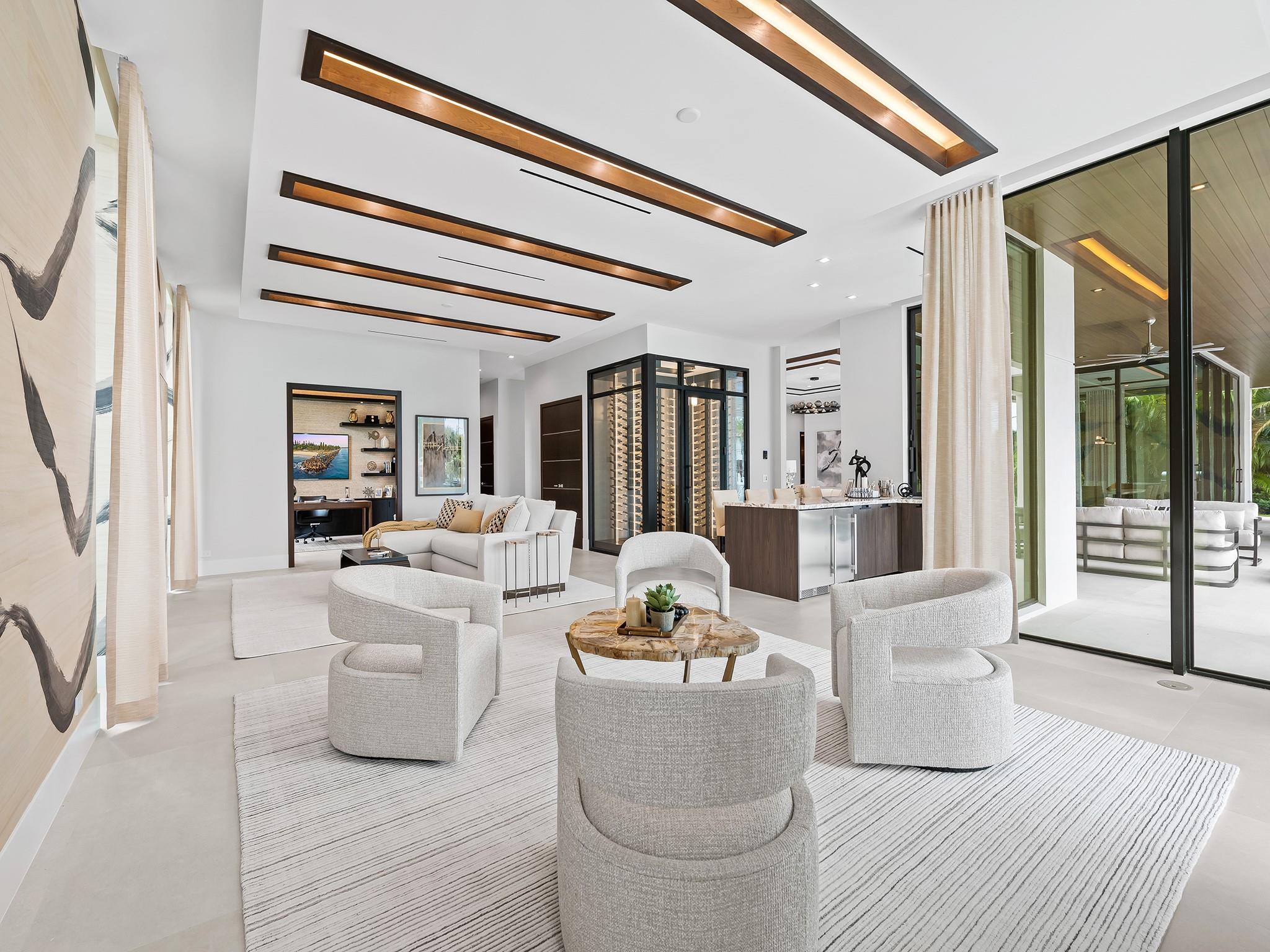 HARBOR BEACH - Residential