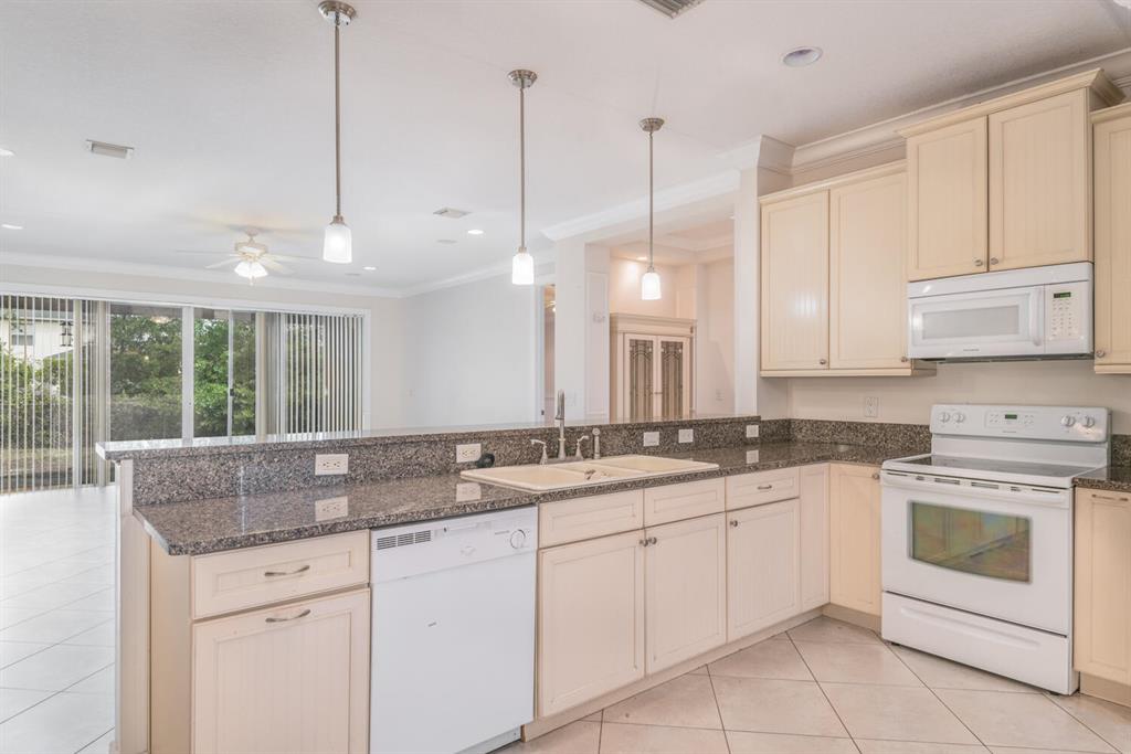 PORT ST LUCIE SECTION 19 - Residential Lease