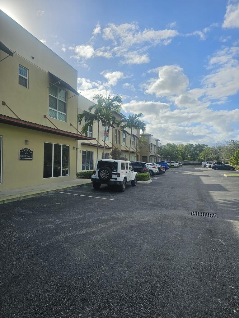 43rd STREET VILLAGE CONDO - Residential