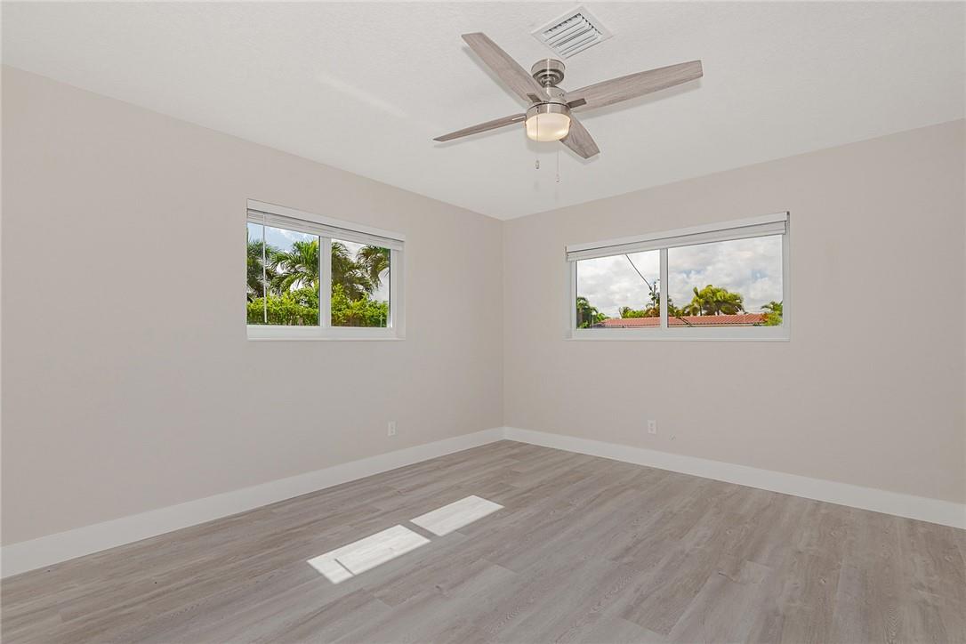 Coral Point 31-27 B - Residential