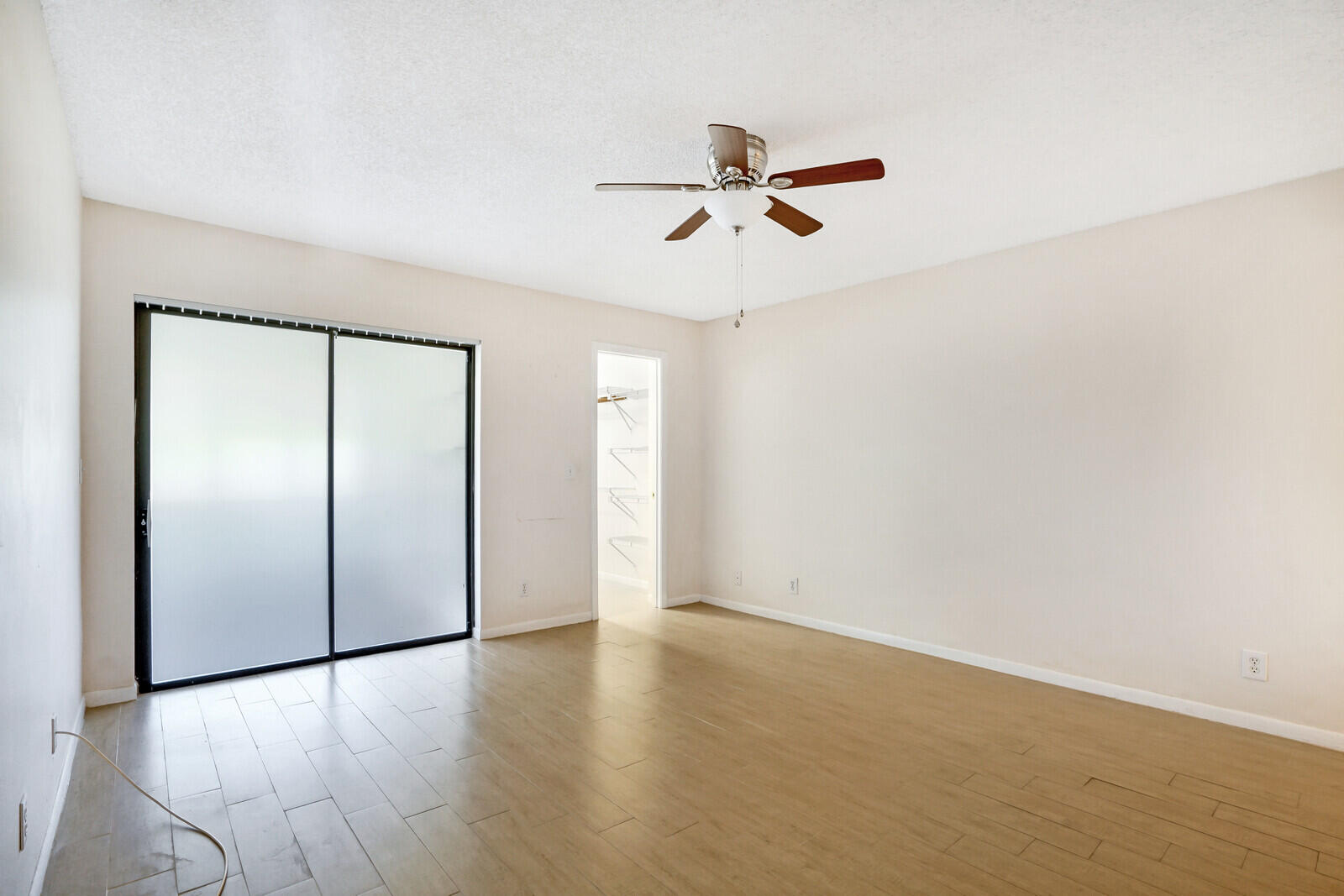 OAKWOOD LAKES CONDO - Residential