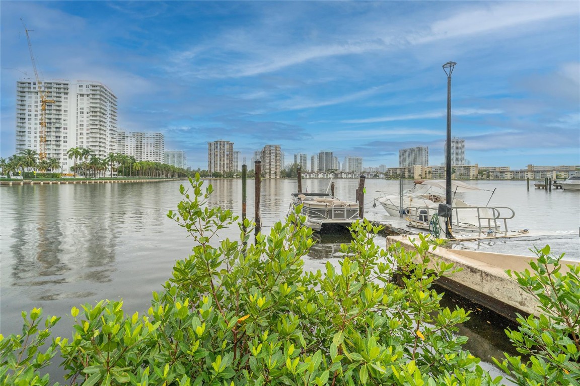 Commodore Plaza Condo - Residential