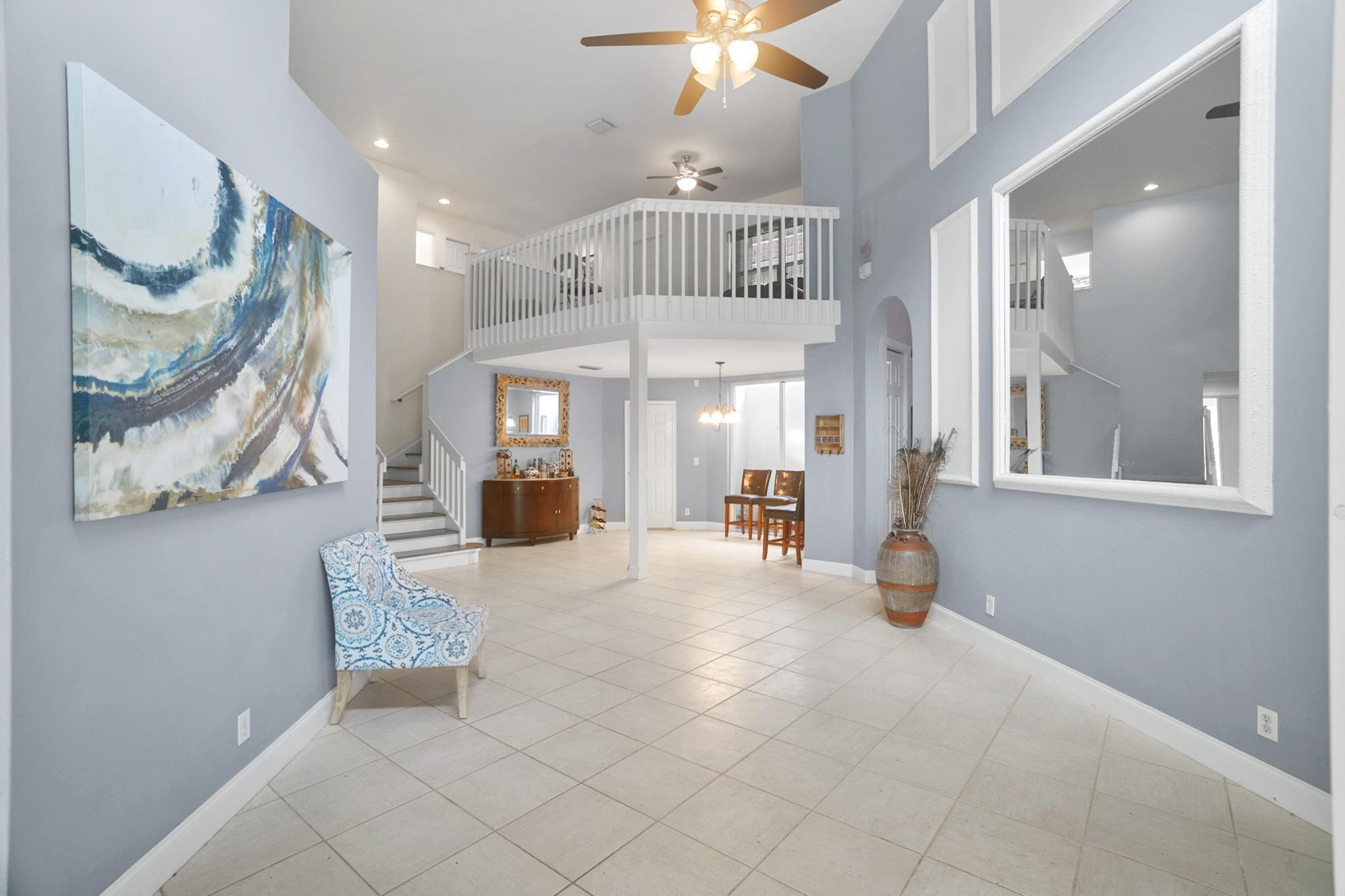 3273 El Camino Real
