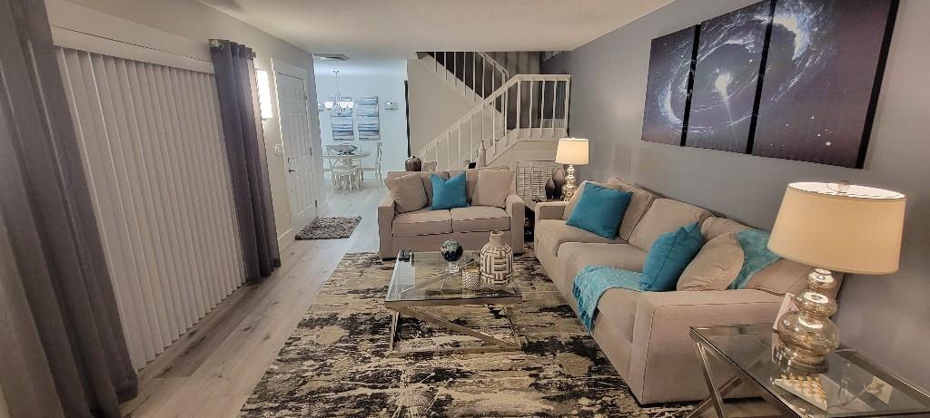 RIVERPINES - Residential
