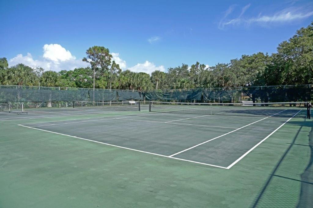 RIVERPINES - Residential