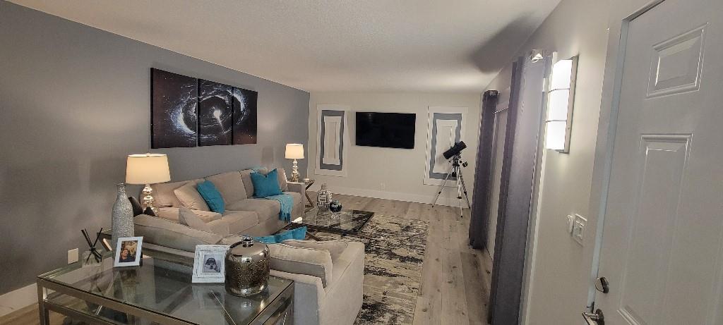 RIVERPINES - Residential