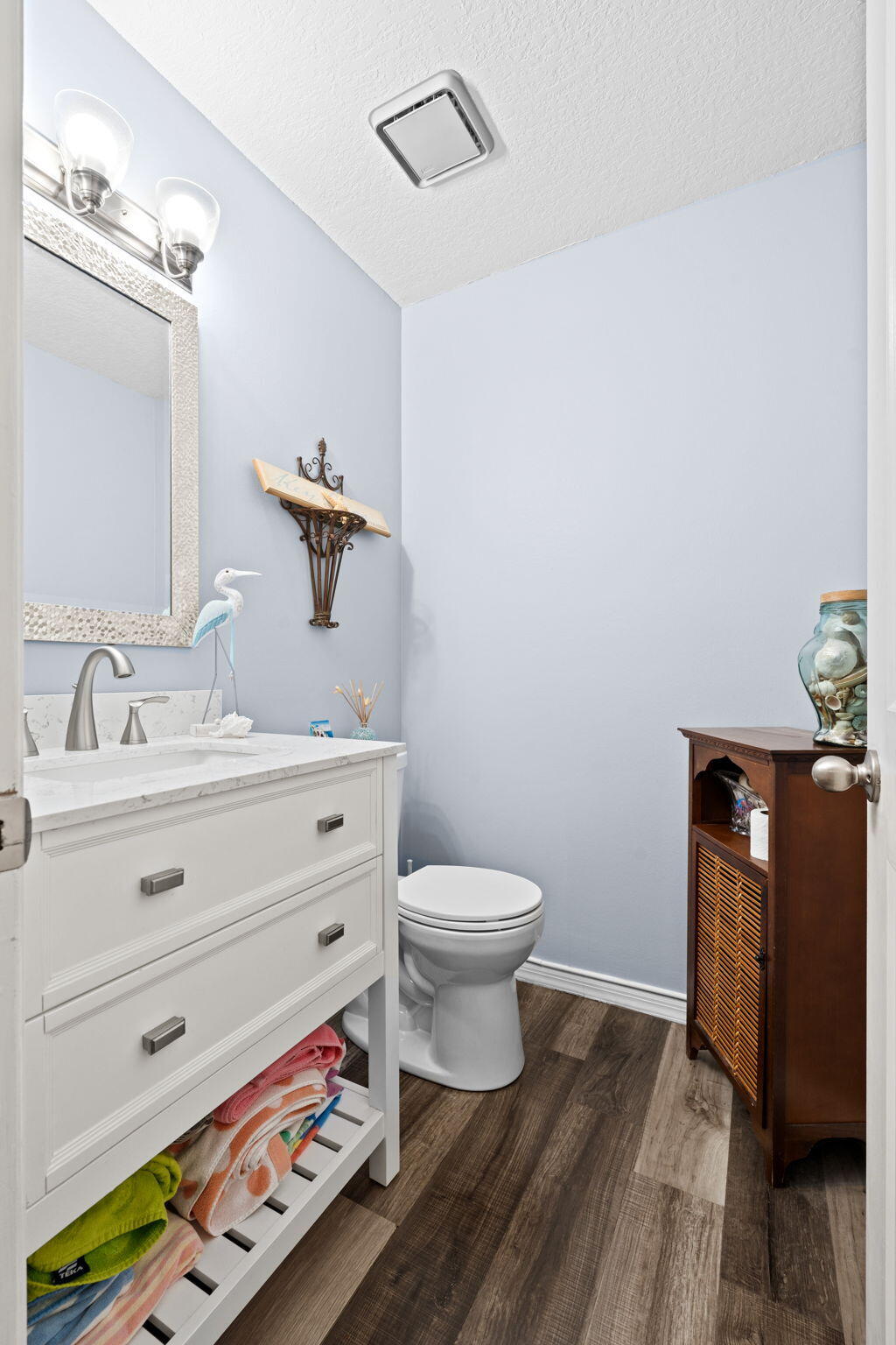 WHISPERING OAKS - Residential